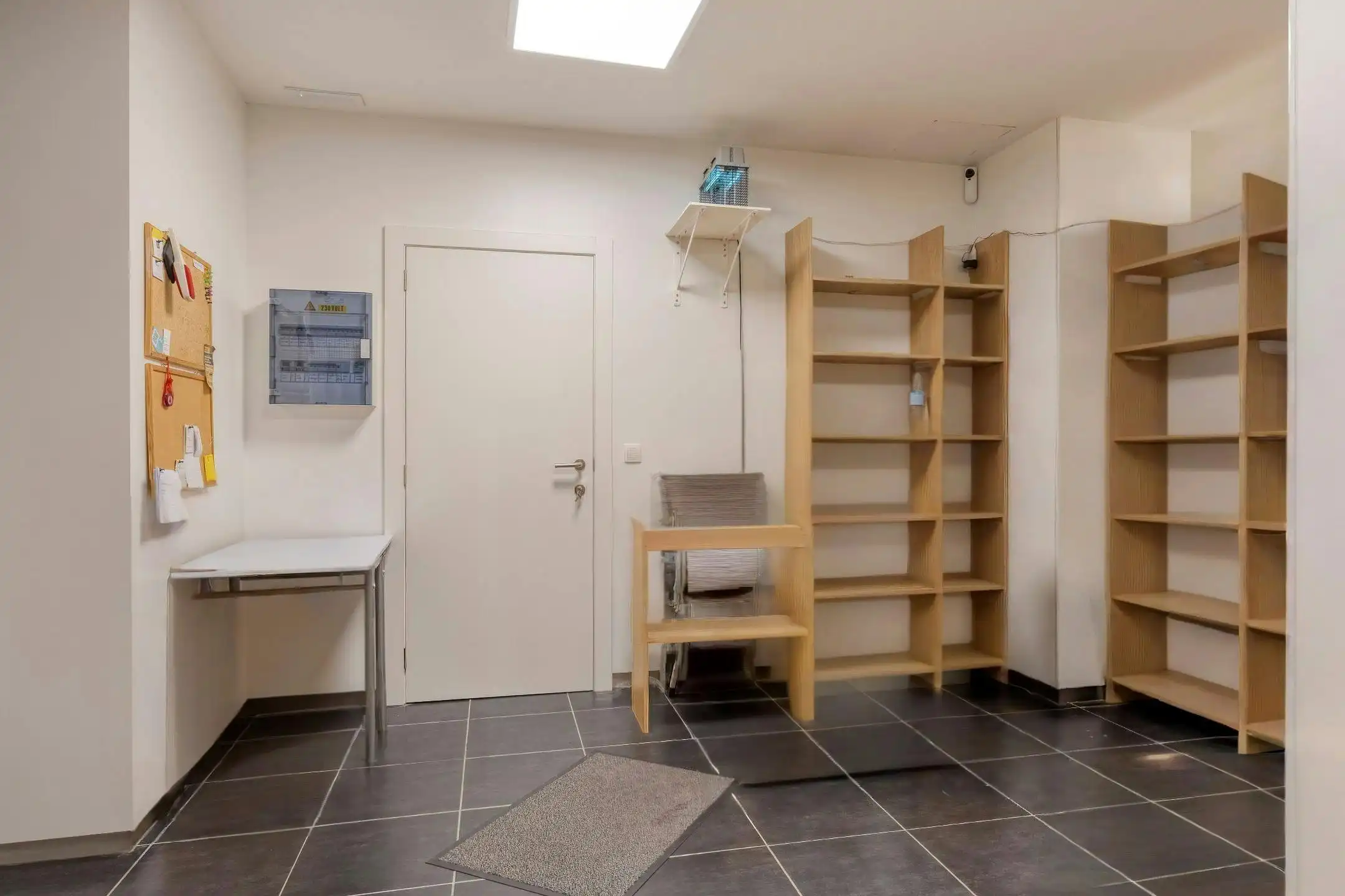 Opbrengsteigendom te koop in centrum van Eeklo foto 27