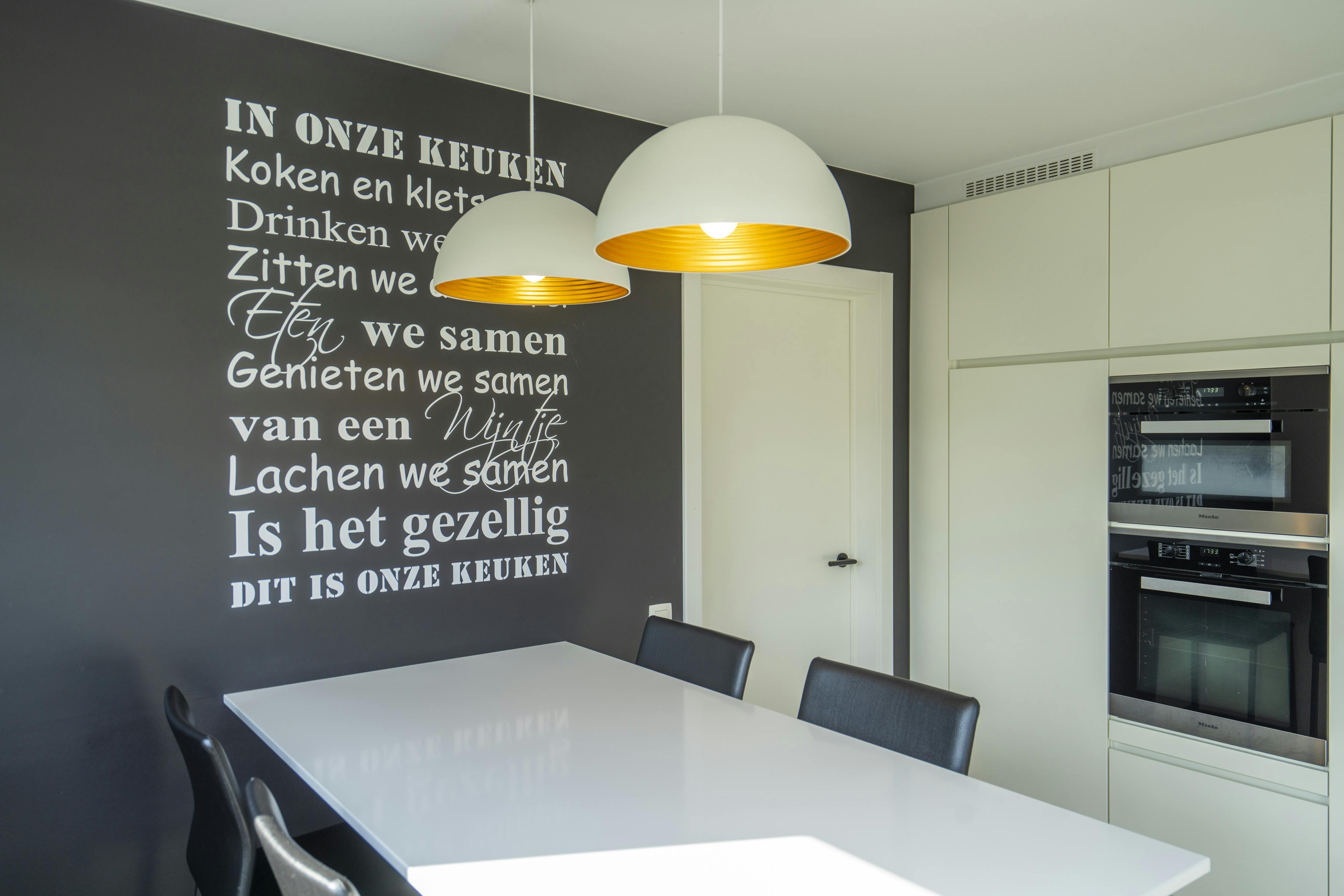 Energiezuinige instapklare villa met zwembad en poolhouse foto 17