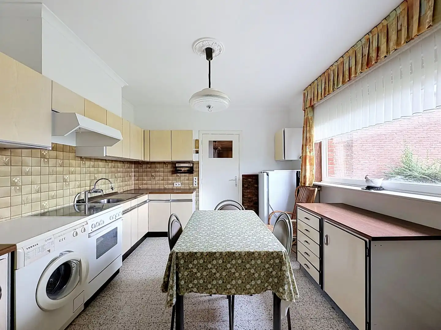 2 naastgelegen woningen te Geetbets foto 10