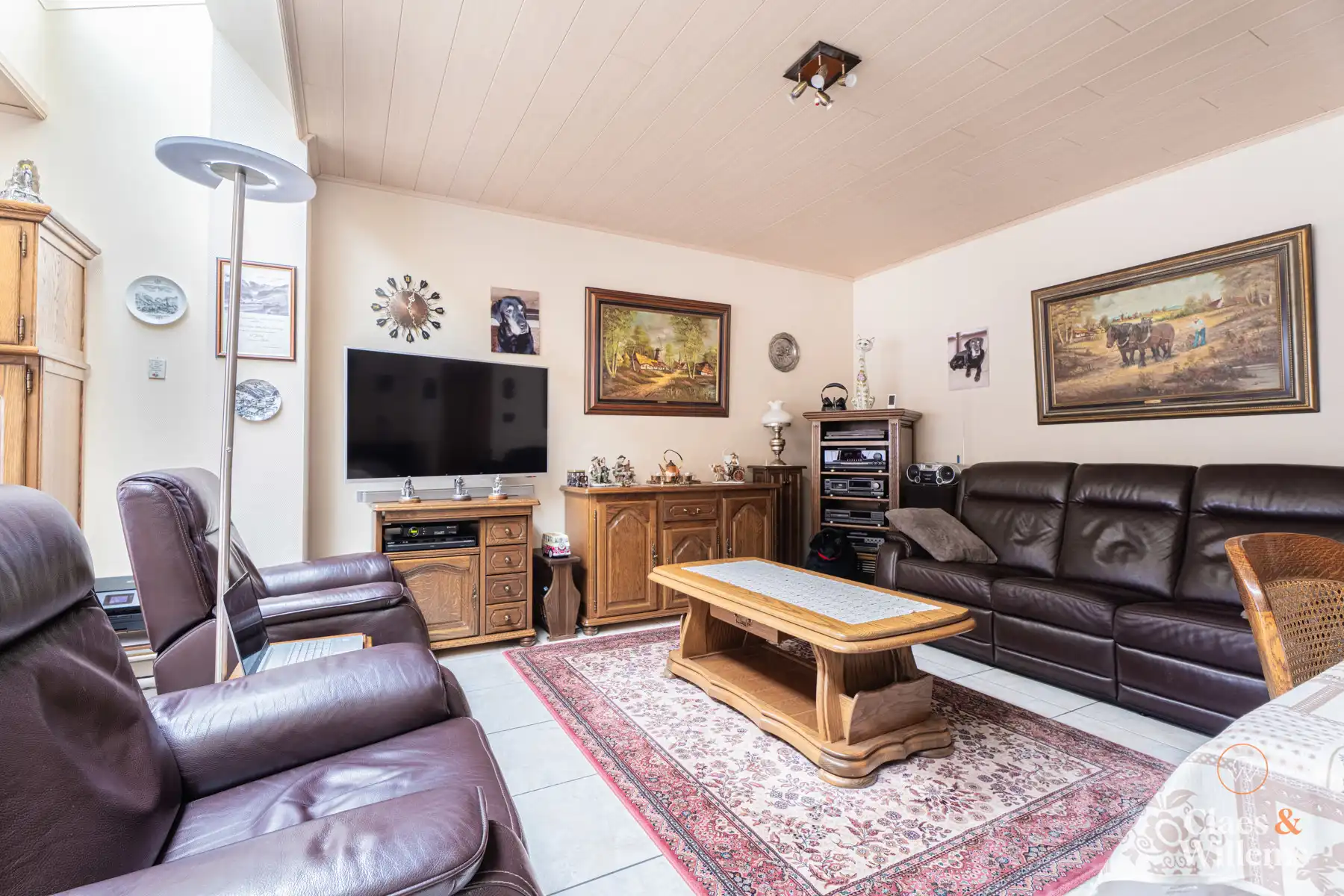 Gezinswoning met garage en airco in Ninove, goed gelegen nabij bus en trein foto 4