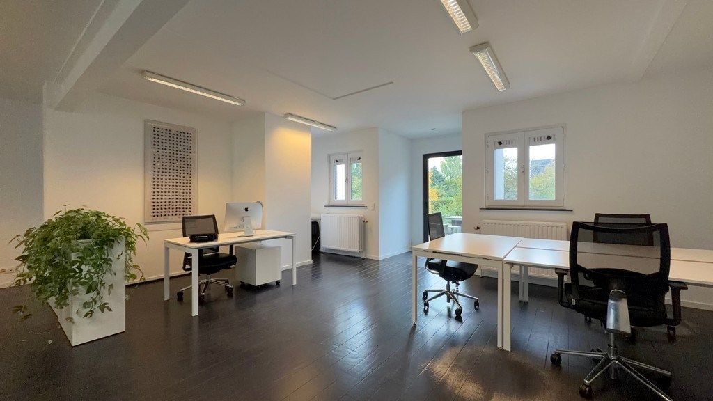 Mooi ingerichte kantoren te huur in Wilrijk foto 8
