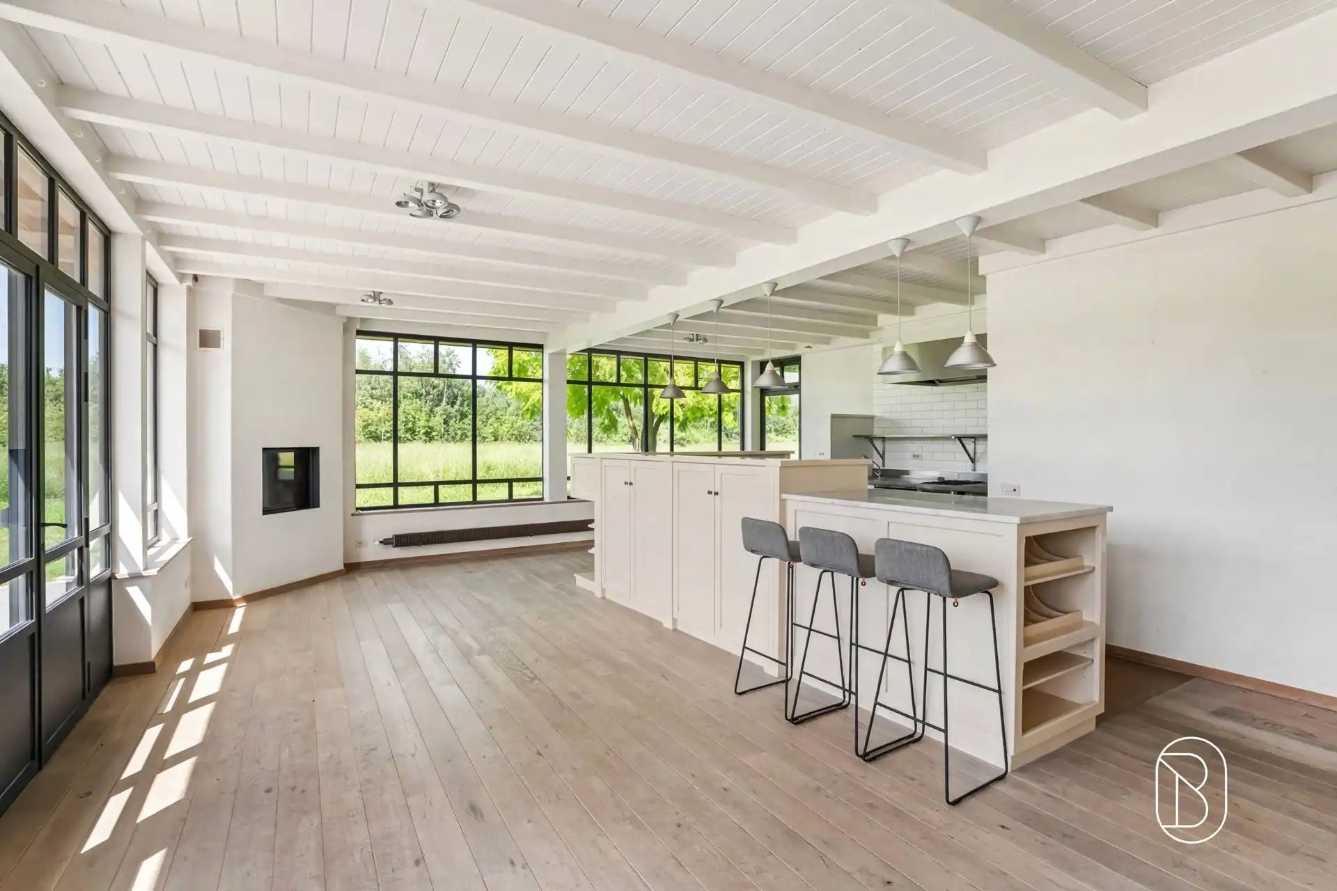 Prachtige hoevewoning met loods en bouwgrond op 1 hectare foto 10