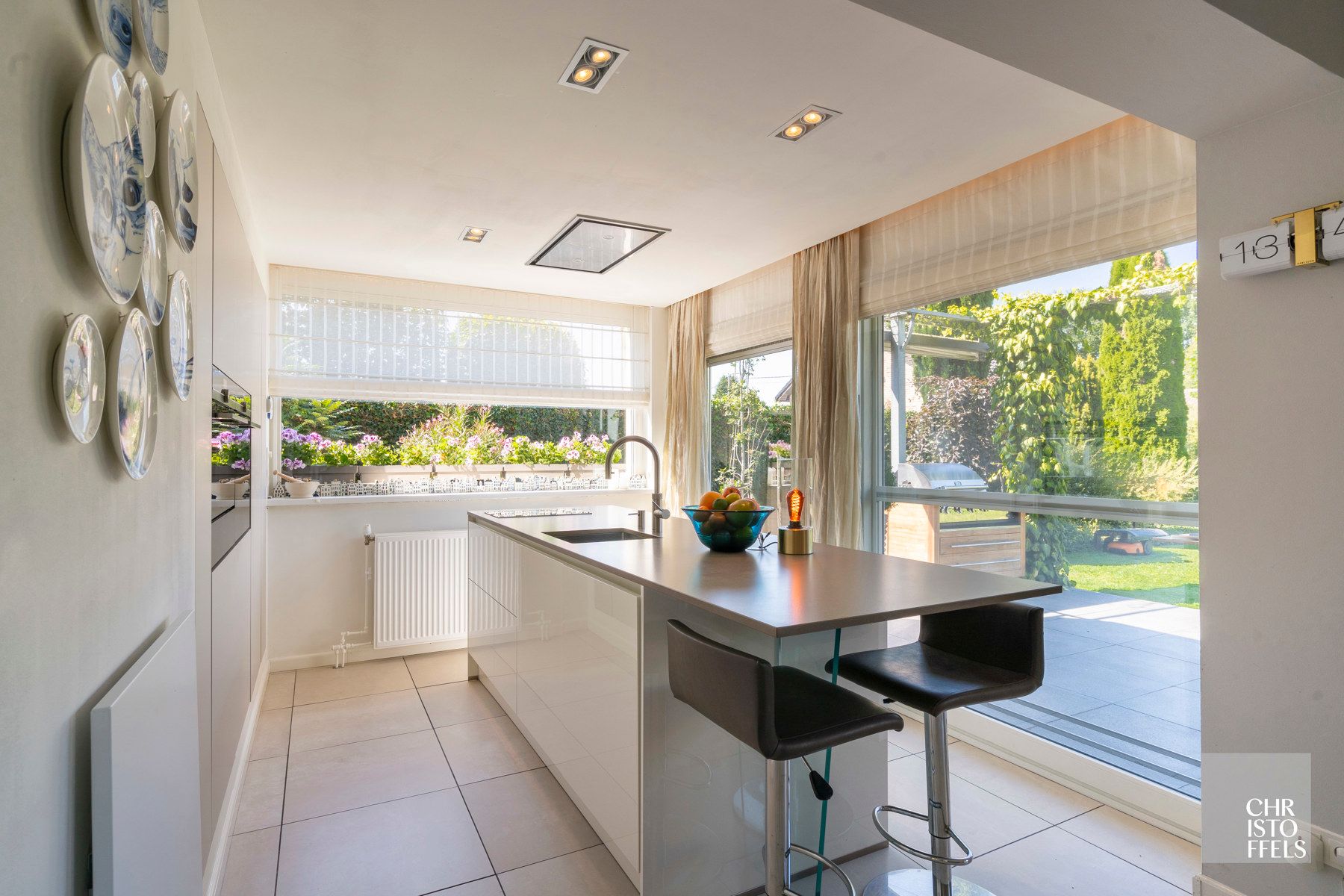 Energiezuinige villa (262m²) in een bosrijke, residentiële omgeving te Zutendaal!  foto 6