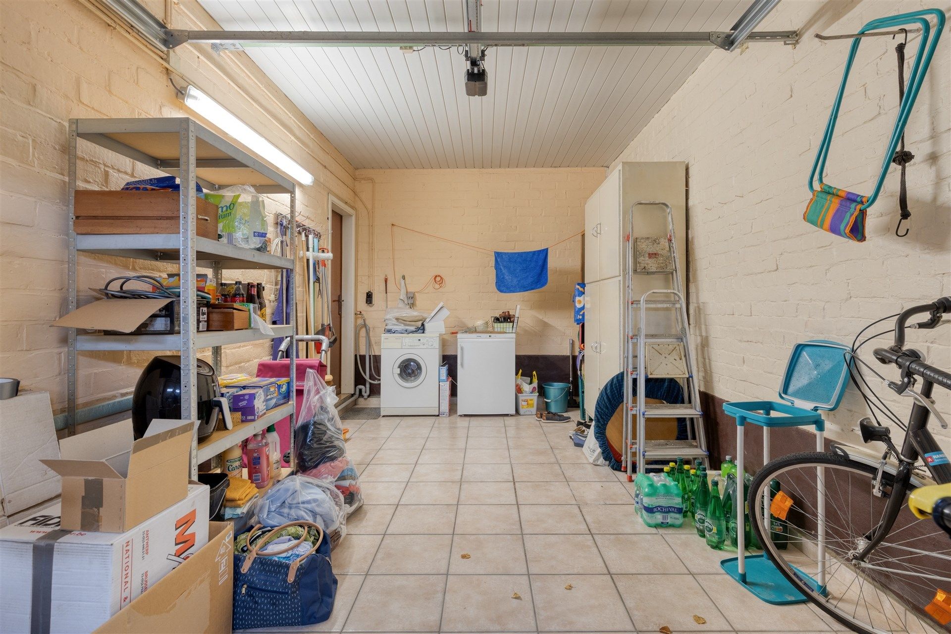 Ruime gezinswoning met 8 a 9 slaapkamers, een riante tuin en een prachtig uitzicht op weiland. foto 29