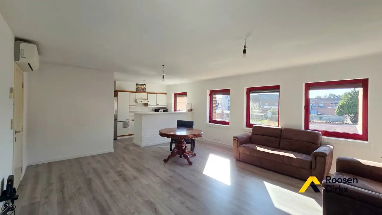 Degelijk appartement met 2 SK's in rustige buurt! foto 6