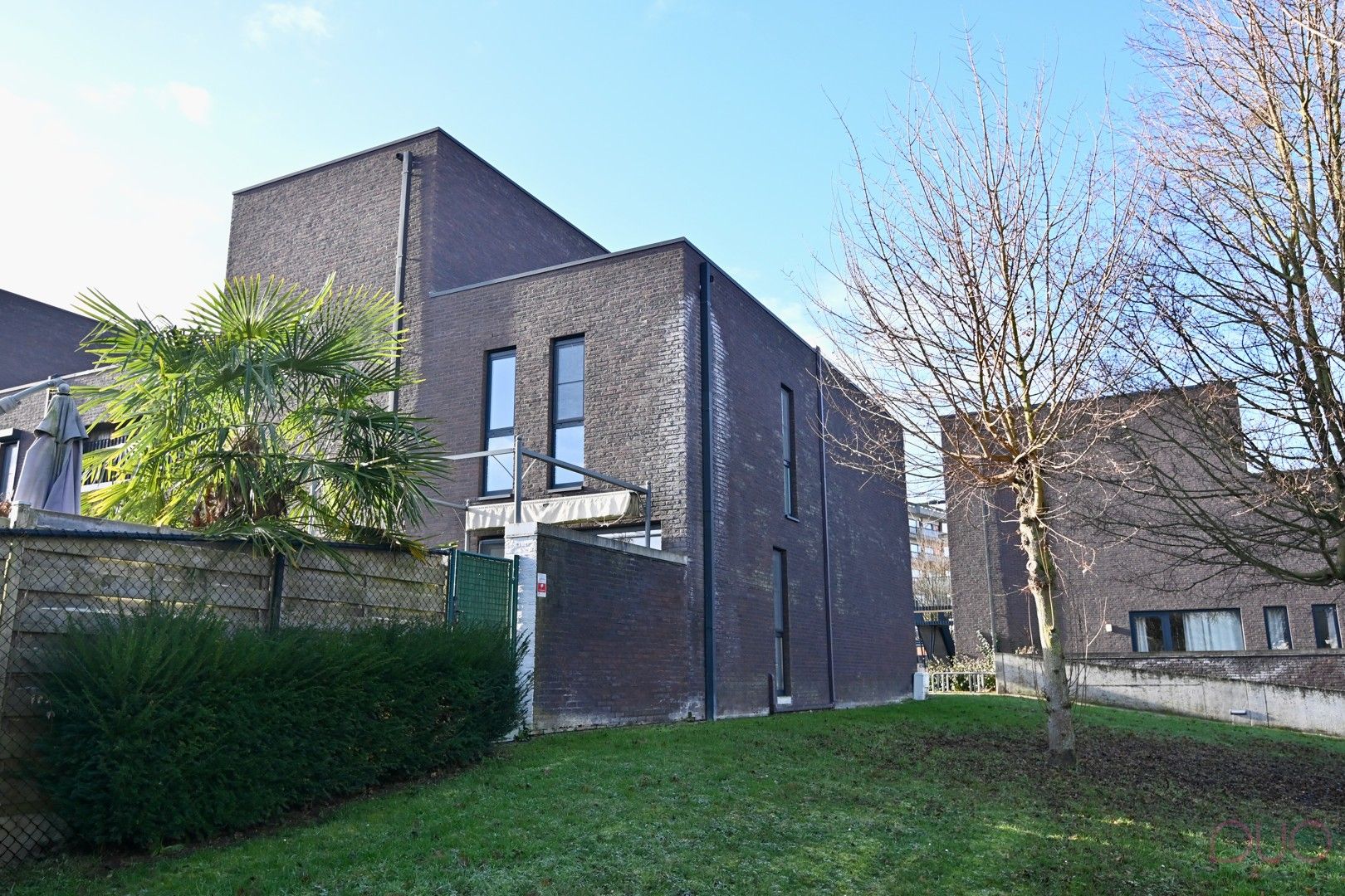 Instapklare, rustig gelegen woning in het hartje van Sint-Truiden foto 2