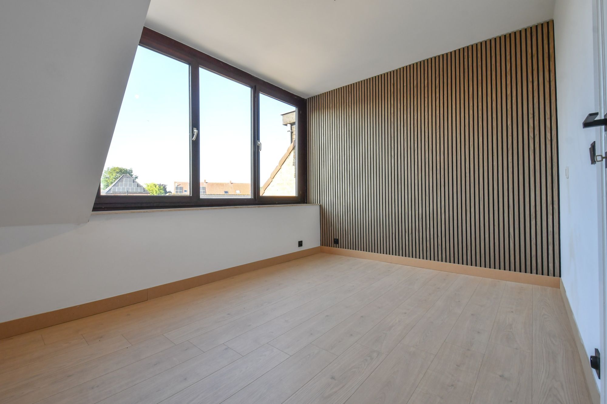 Centraal gelegen één-slaapkamerappartement met garage foto 10