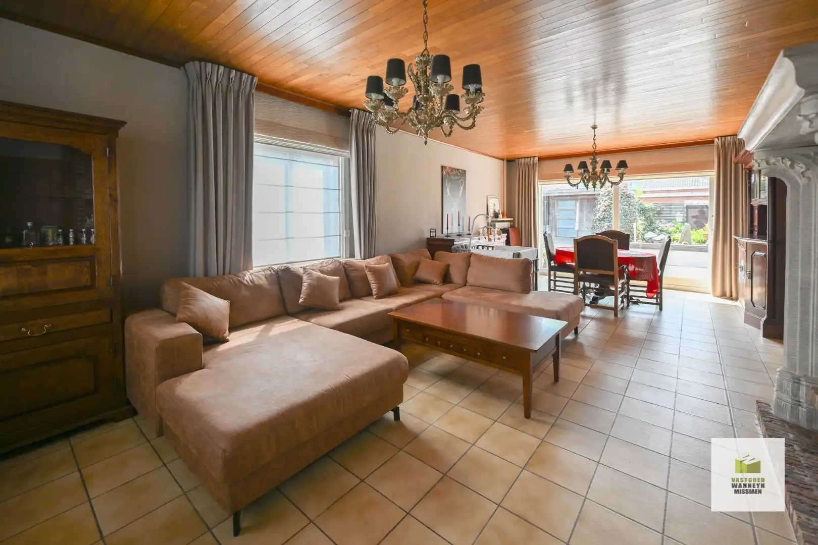 Gelijkvloerse alleenstaande woning met 5 slaapkamers op 657m2 foto 9