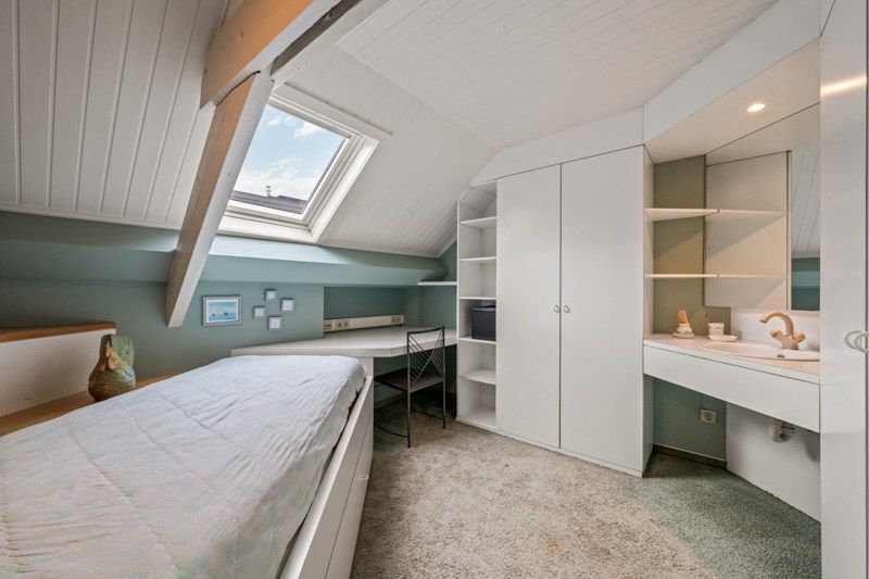 Veelzijdige woning met tuin en uitweg in Eernegem foto 20