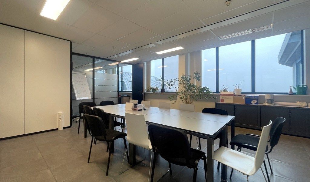 Instapklare kantoorruimte in Mechelen City Center foto 15