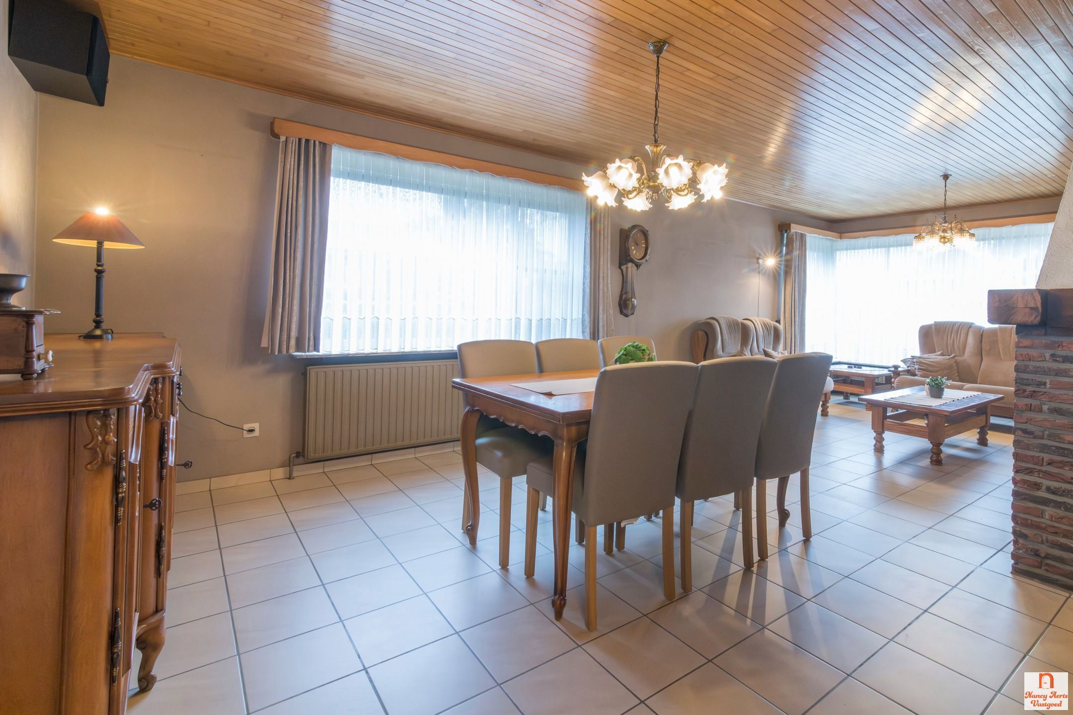 Split-level woning met grote tuin en vrij uitzicht foto 40