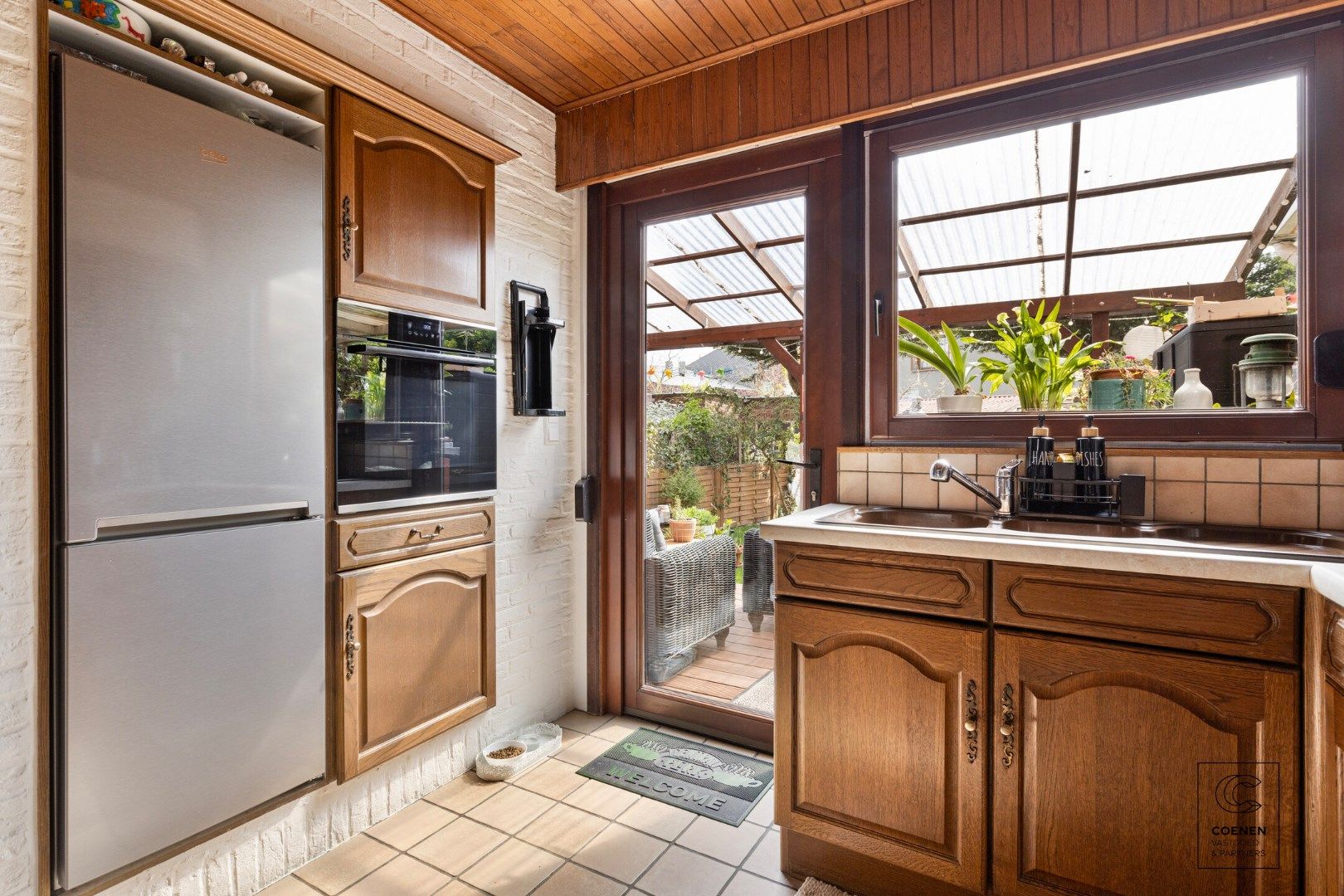 Charmante gezinswoning van 126m² en 3 slaapkamers op TOPlocatie te Luchtbal! foto 8