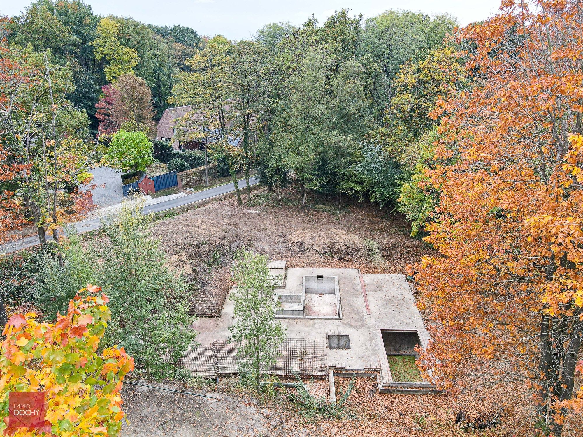 Ruim perceel met reeds aangelegde kelder te Bellegembos bestemd voor villabouw foto 3