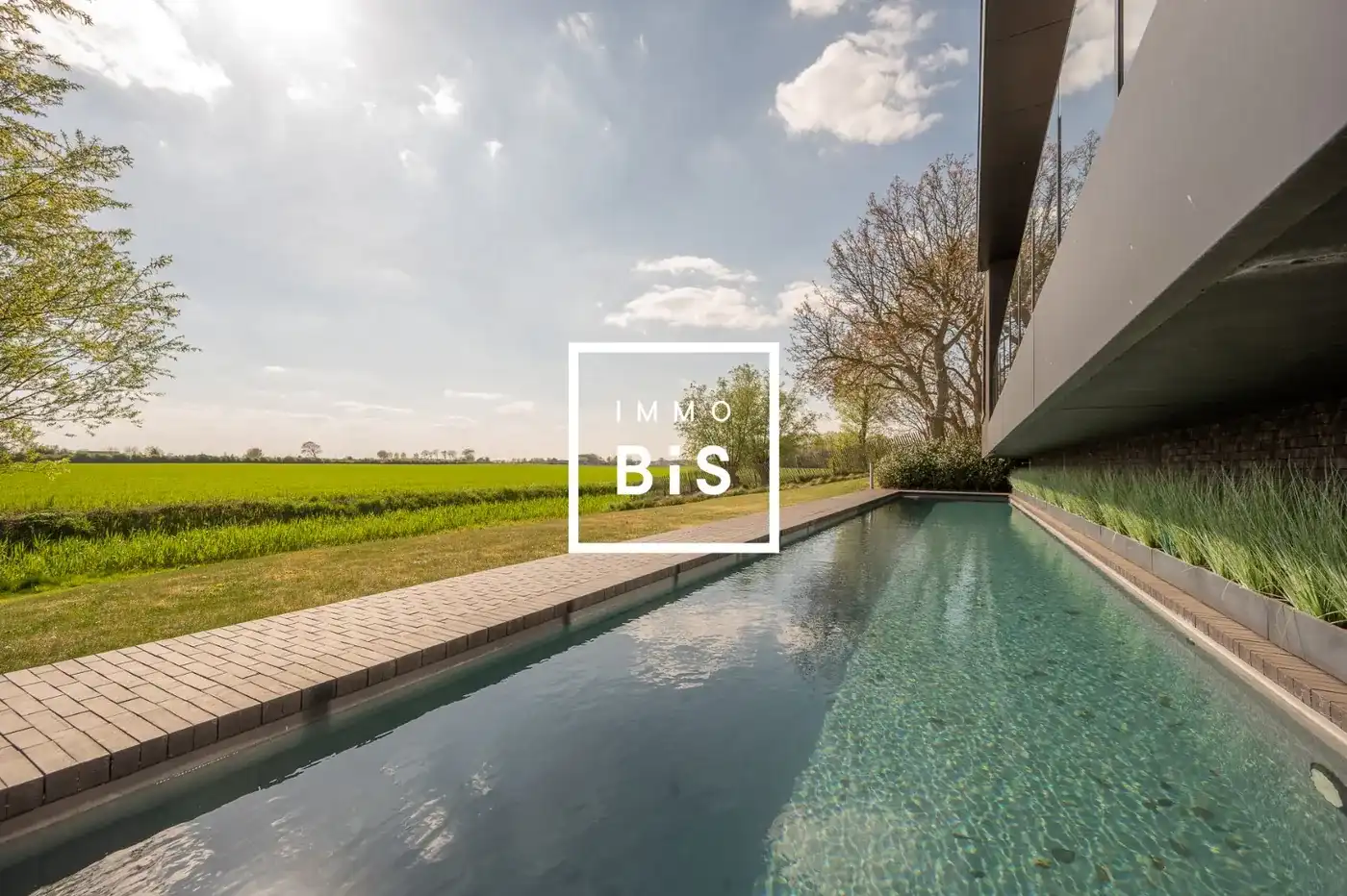 Uitzonderlijk,volledig gerenoveerde hoeve vlakbij het Zoute foto 5