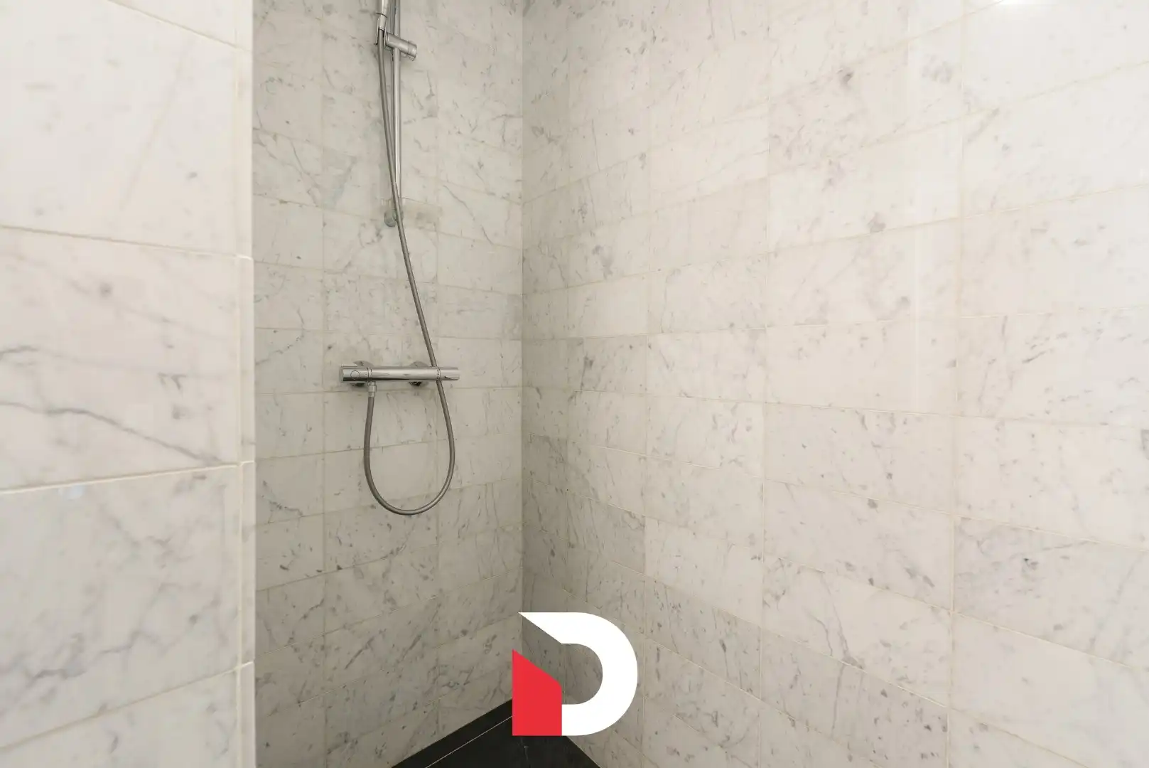 Kwalitatief en gezellig dakappartement met 2 slk te Gistel foto 14