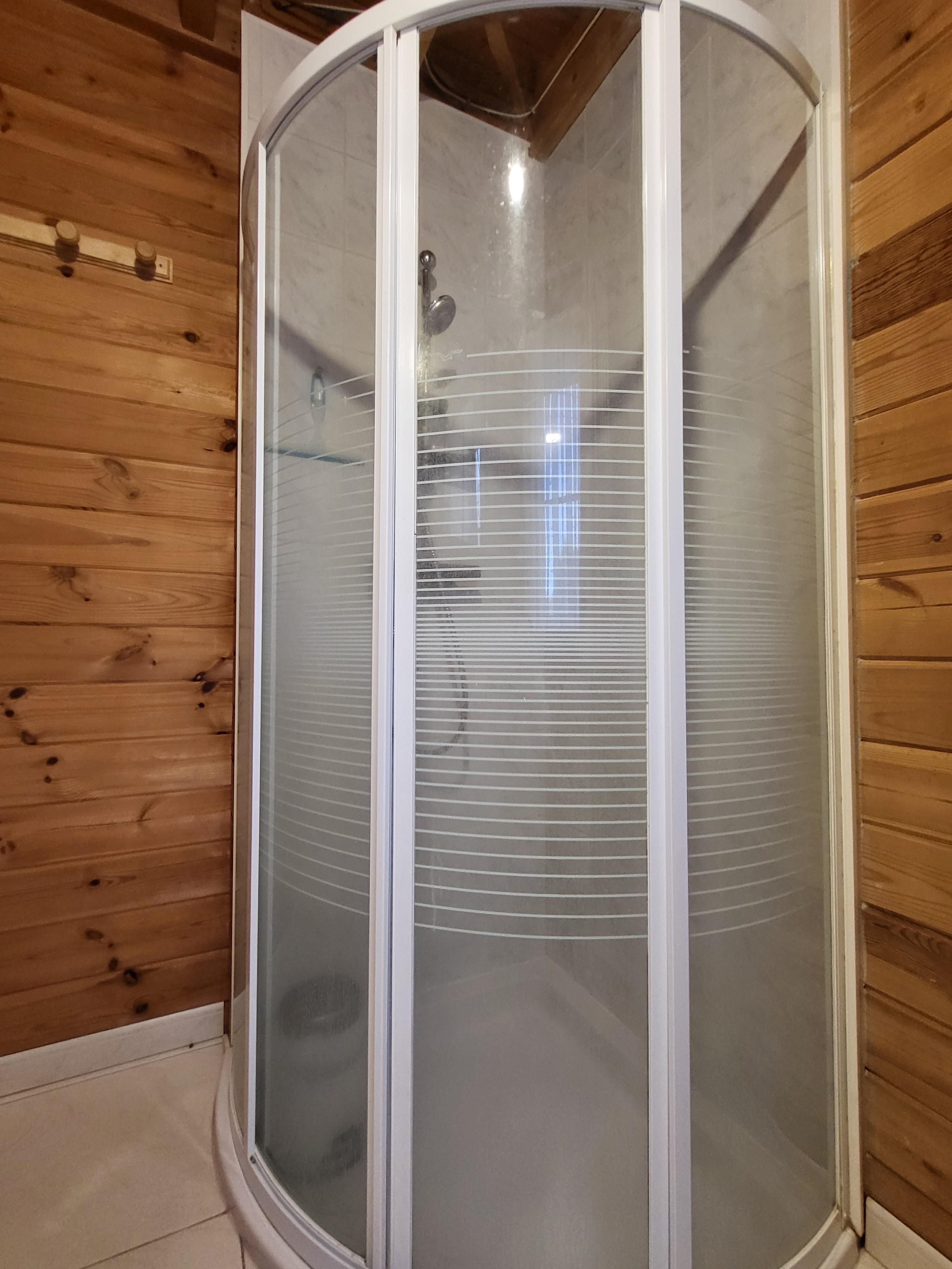 Charmante instapklare woning op 976m² met 3 slaapkamers, leefveranda en mooie grote tuin!  foto 16