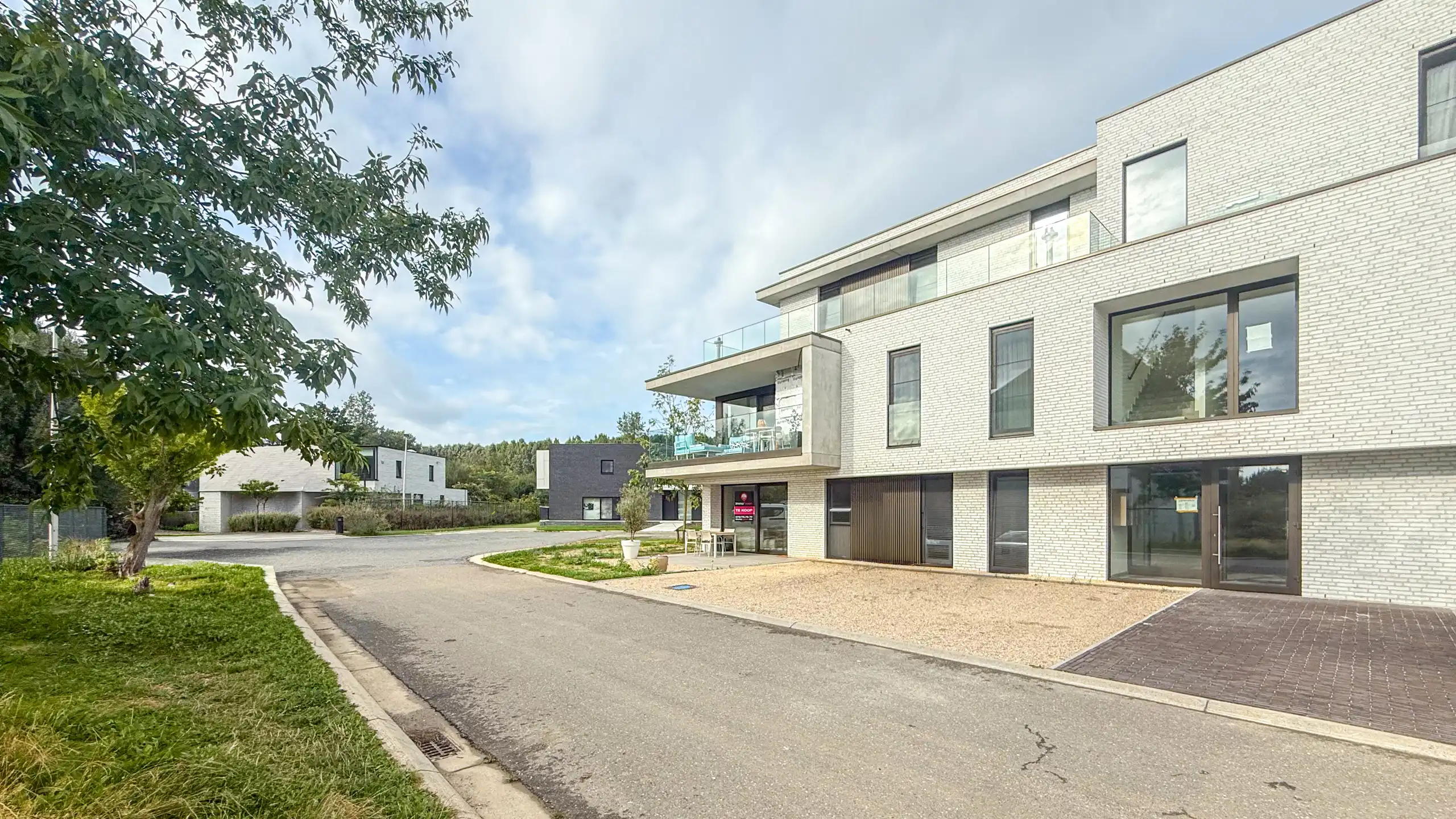Luxueus nieuwbouwappartement met 3 slpks, parking+berging! foto 40