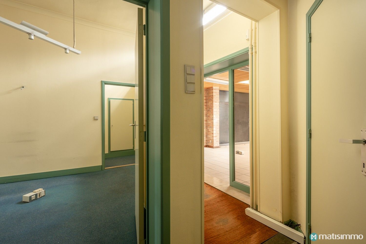 GOED GELEGEN PROJECT VOOR 3 APPARTEMENTEN + 6 AUTOSTAANPLAATSEN IN CENTRUM BILZEN foto 9