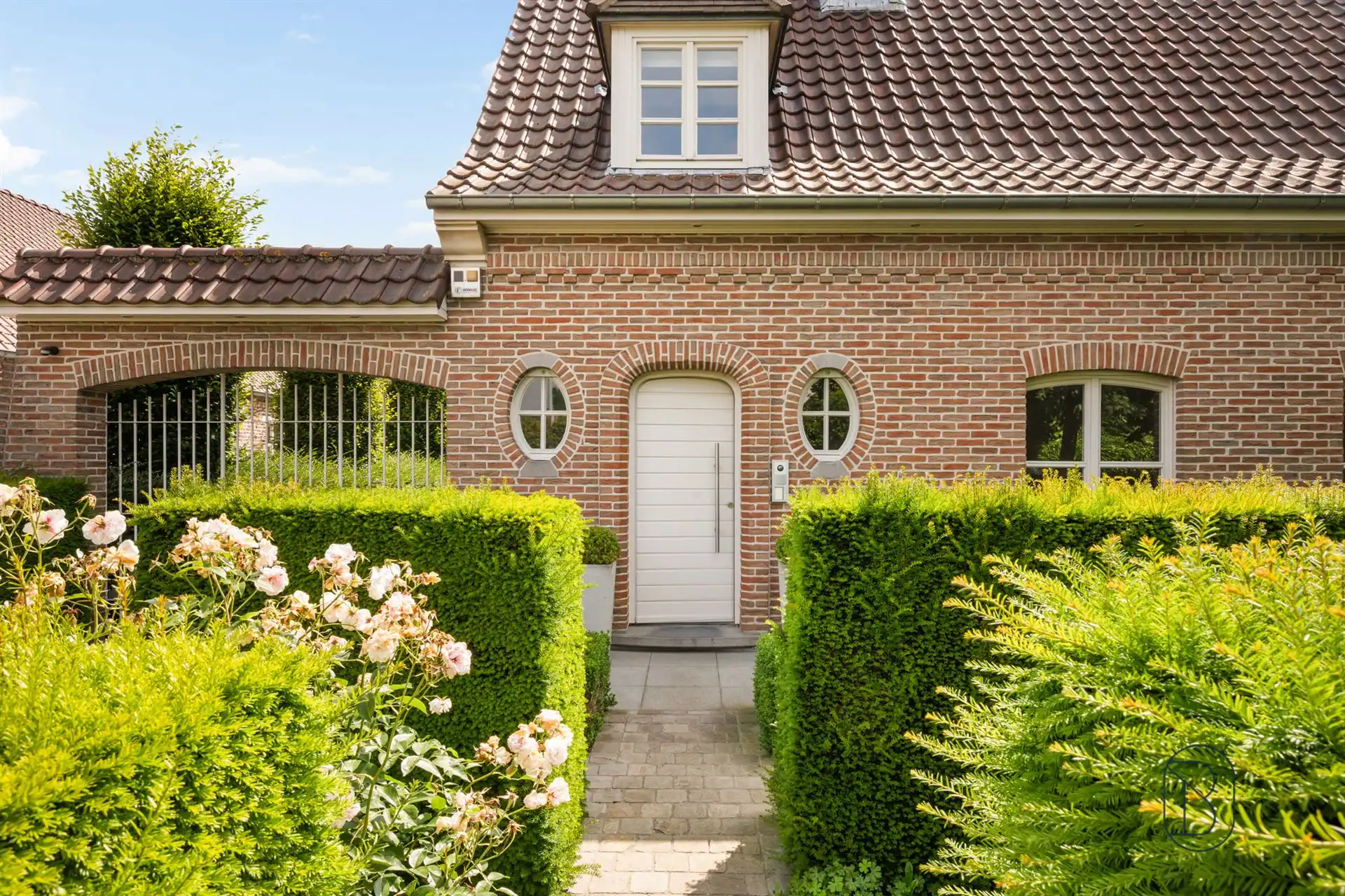Charmante woning met prachtige tuin in Wielsbeke foto 9