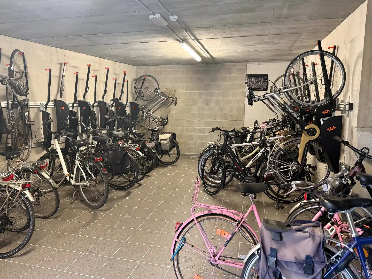 ✨ Instapklaar BEN-appartement met zonnig terras en zicht op de Leie ✨ foto 18