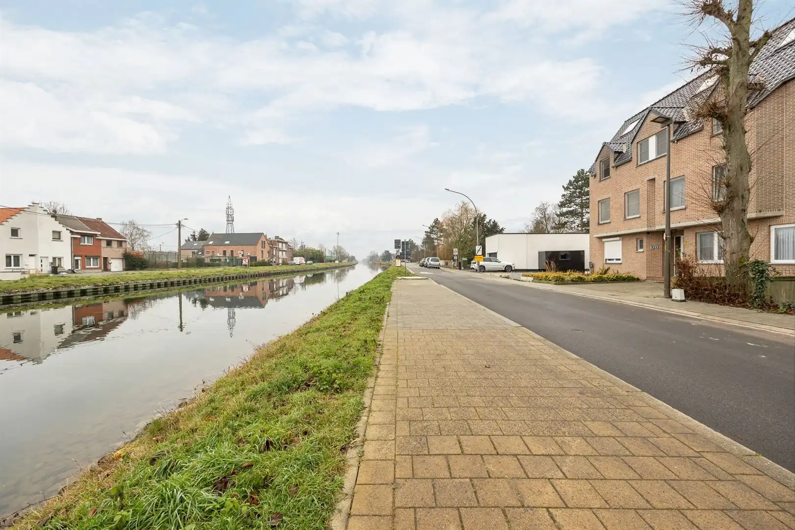 Mooi appartement met autostaanplaats foto 16