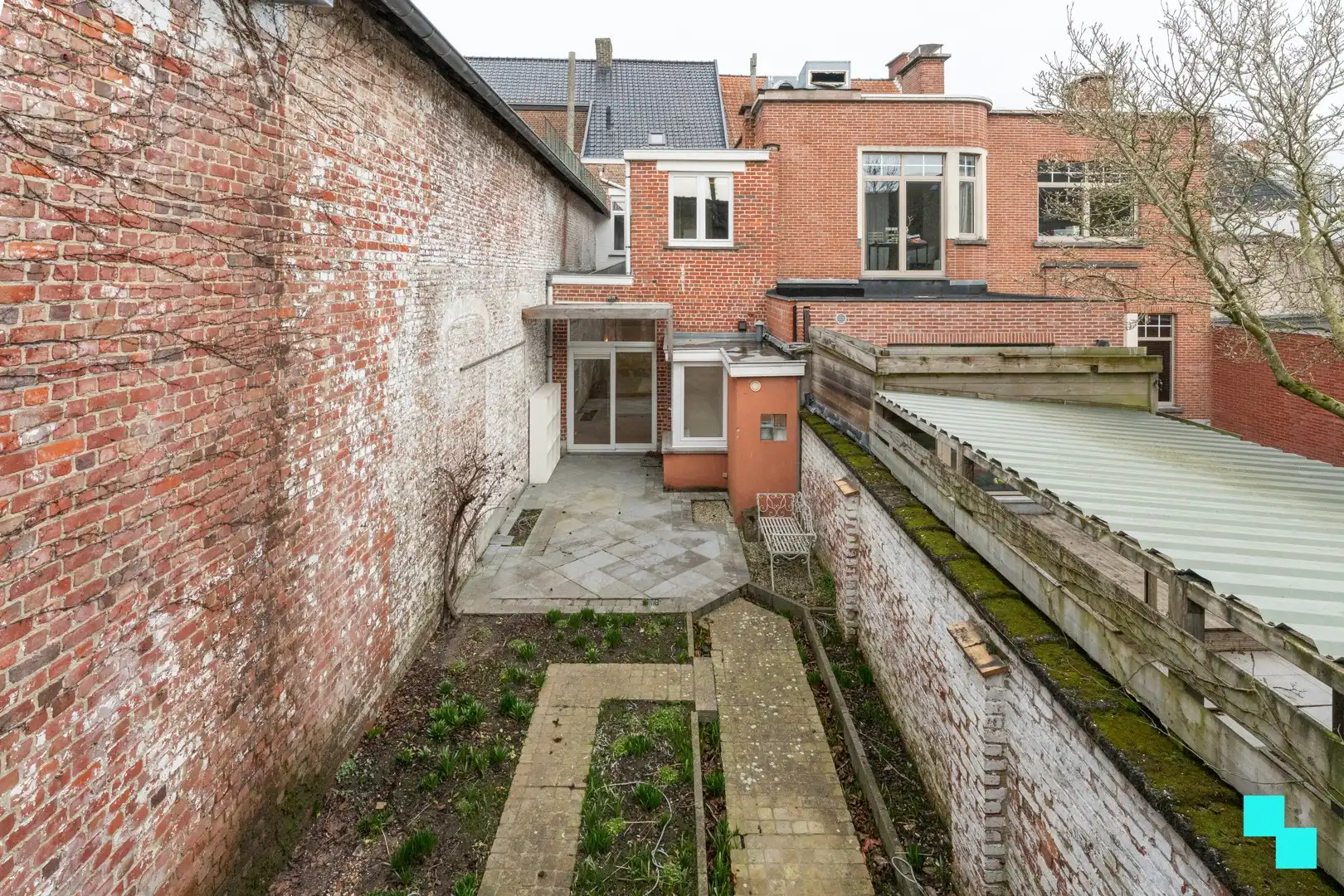 Karaktervol handelspand met woonst - centrum Roeselare foto 5