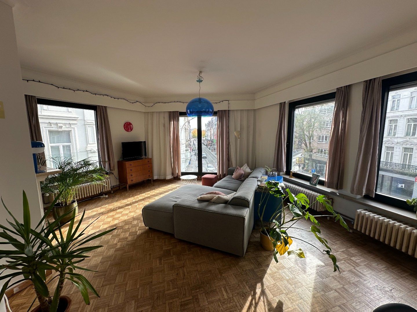 Ruim appartement met 3 slaapkamers op centrale ligging! foto 4