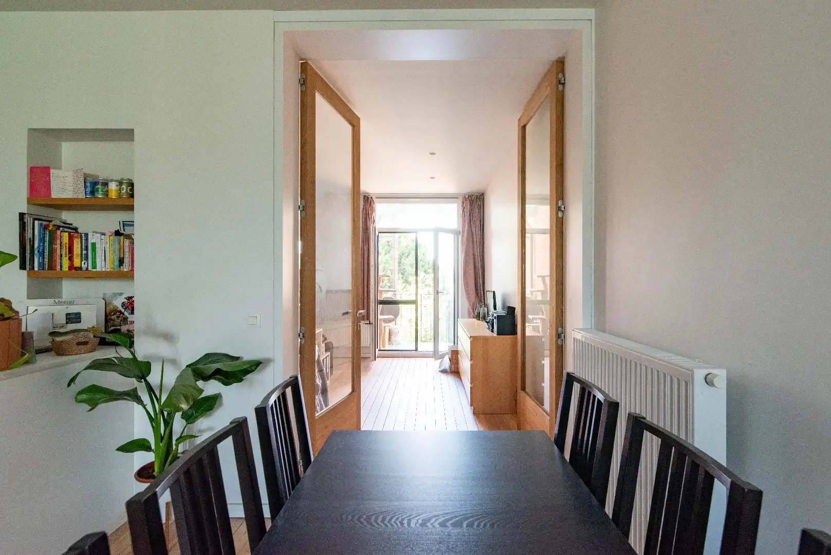 Modern app. met terras foto 2