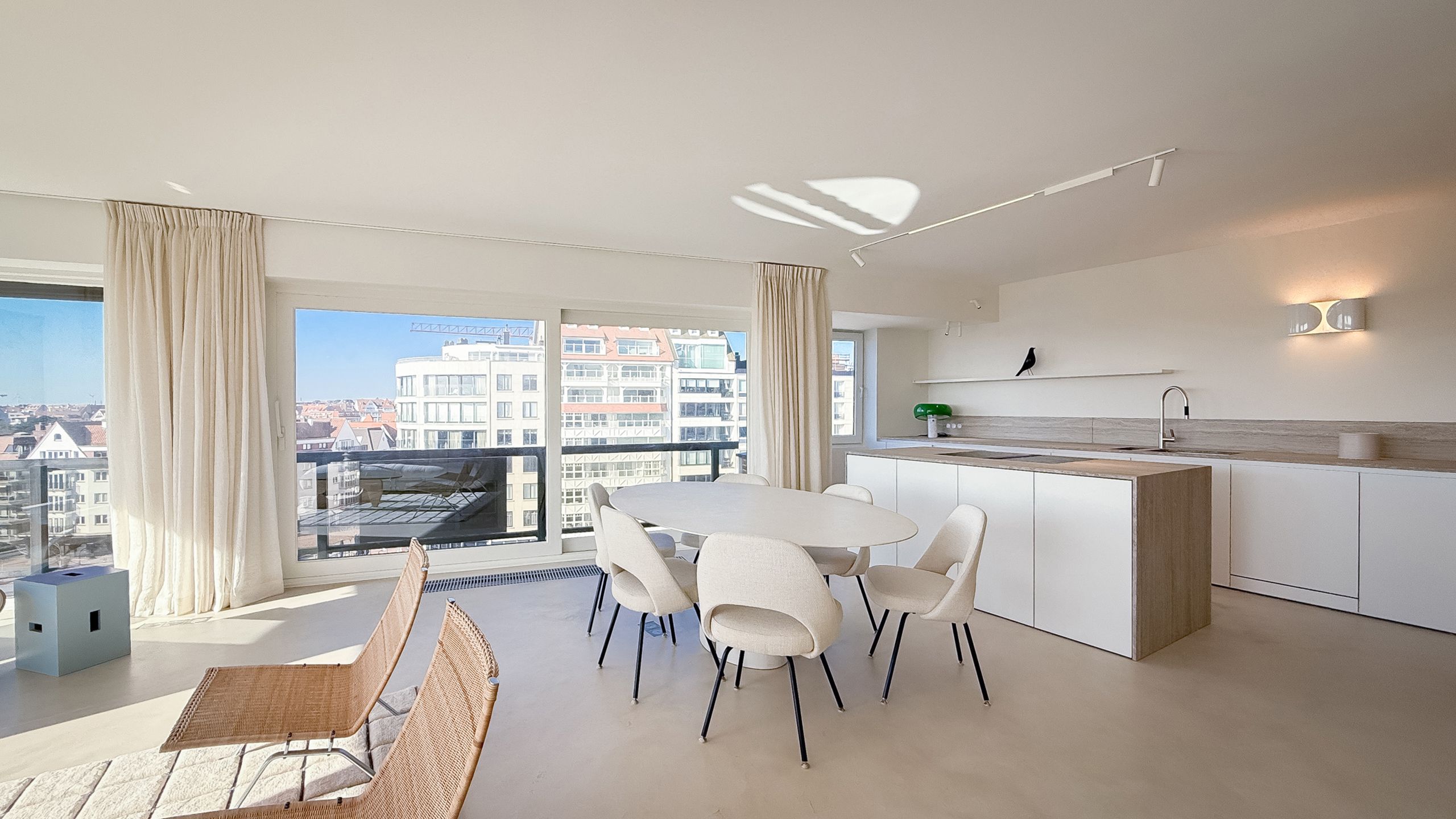 Uitzonderlijk HOEKAPPARTEMENT gelegen op het Albertplein... foto 10