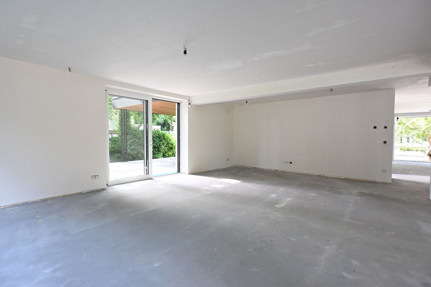 Exclusieve villa met zwembad en topafwerking op 16a50ca in Maasmechelen foto 5