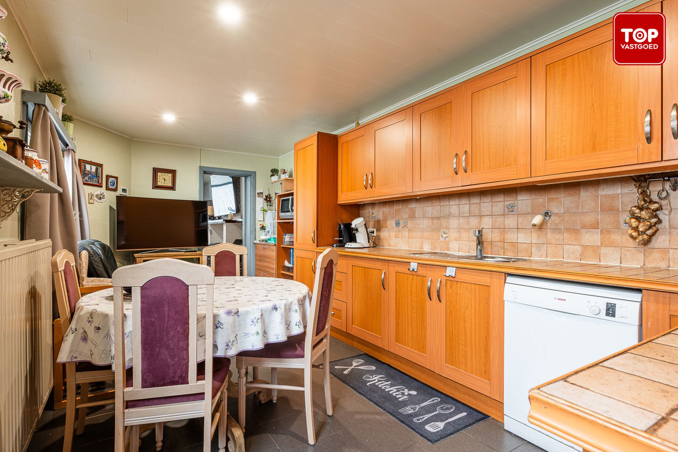 Woning met 8 slaapkamers en prachtige tuin foto 5