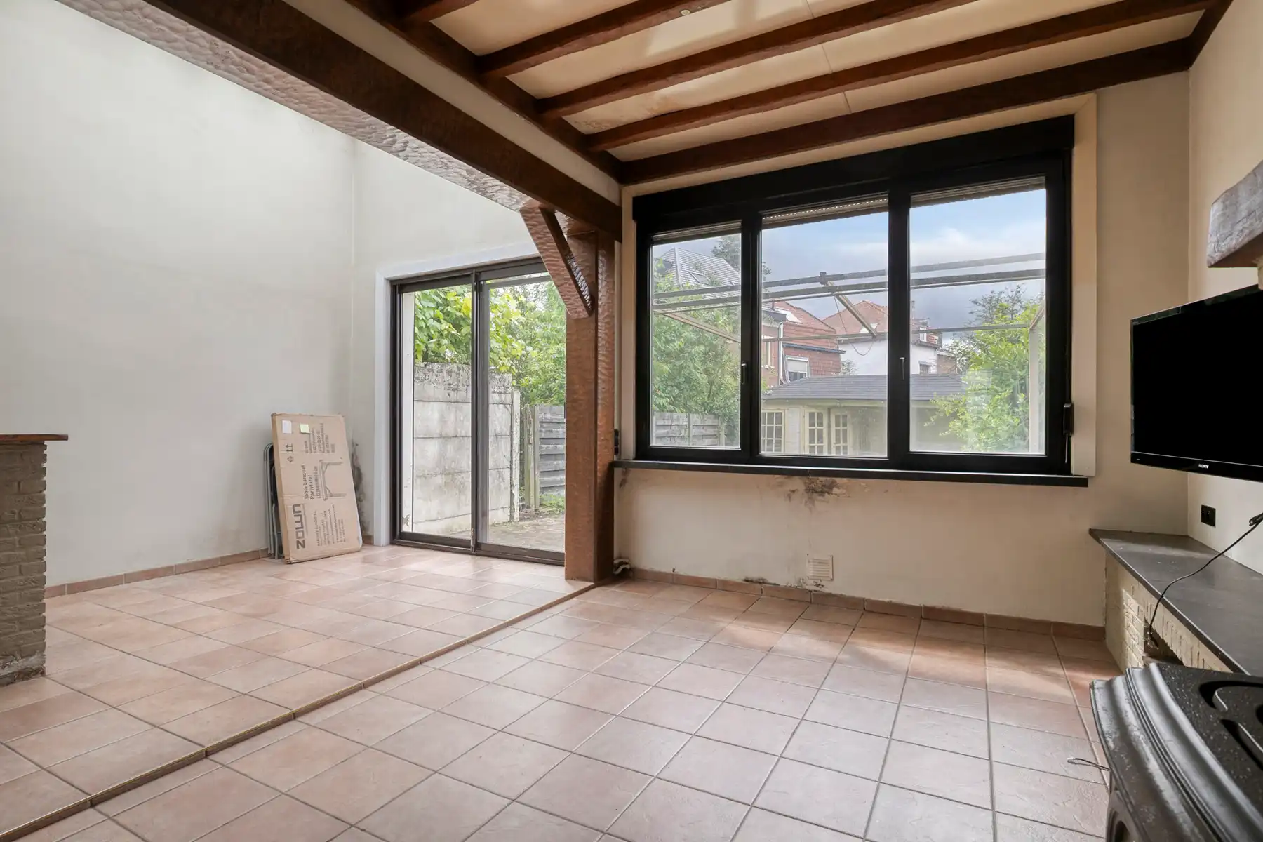 Eengezinswoning met 3 kamers, inrichtbare zolder en tuin foto 7