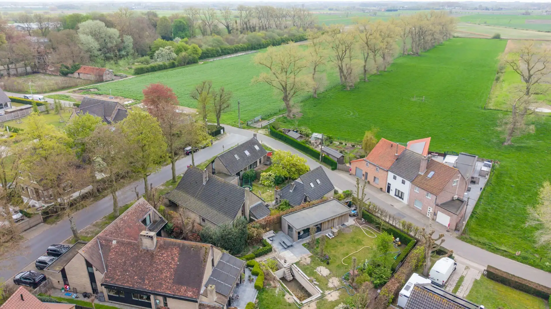 Interessant renovatieproject met twee woningen op 955 m² in Gistel foto 20