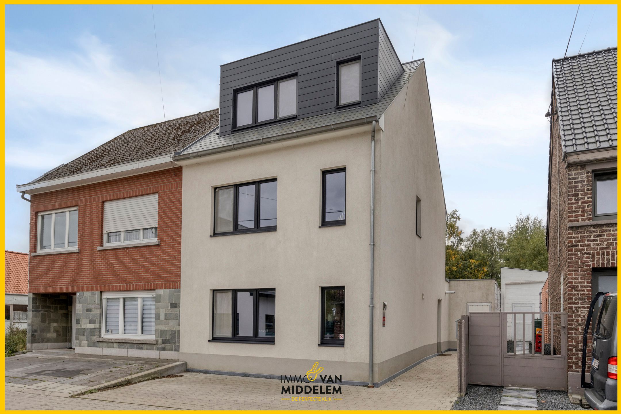 INSTAPKLARE GEZINSWONING MET 3 SLPK, TERRAS, TUIN TE TERNAT foto {{pictureIndex}}