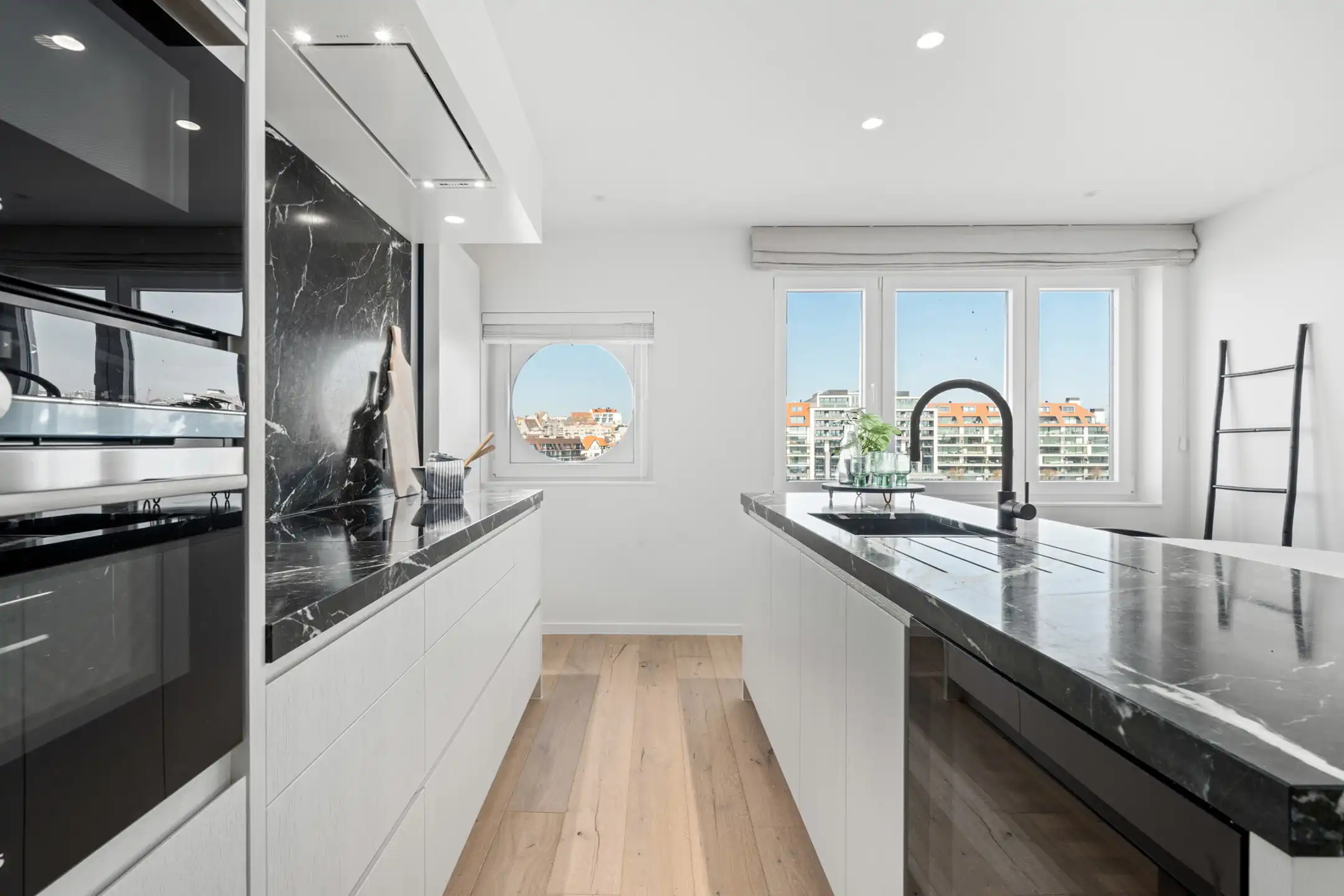 Prachtig appartement met zicht over het Zegemeer te Knokke. foto 7