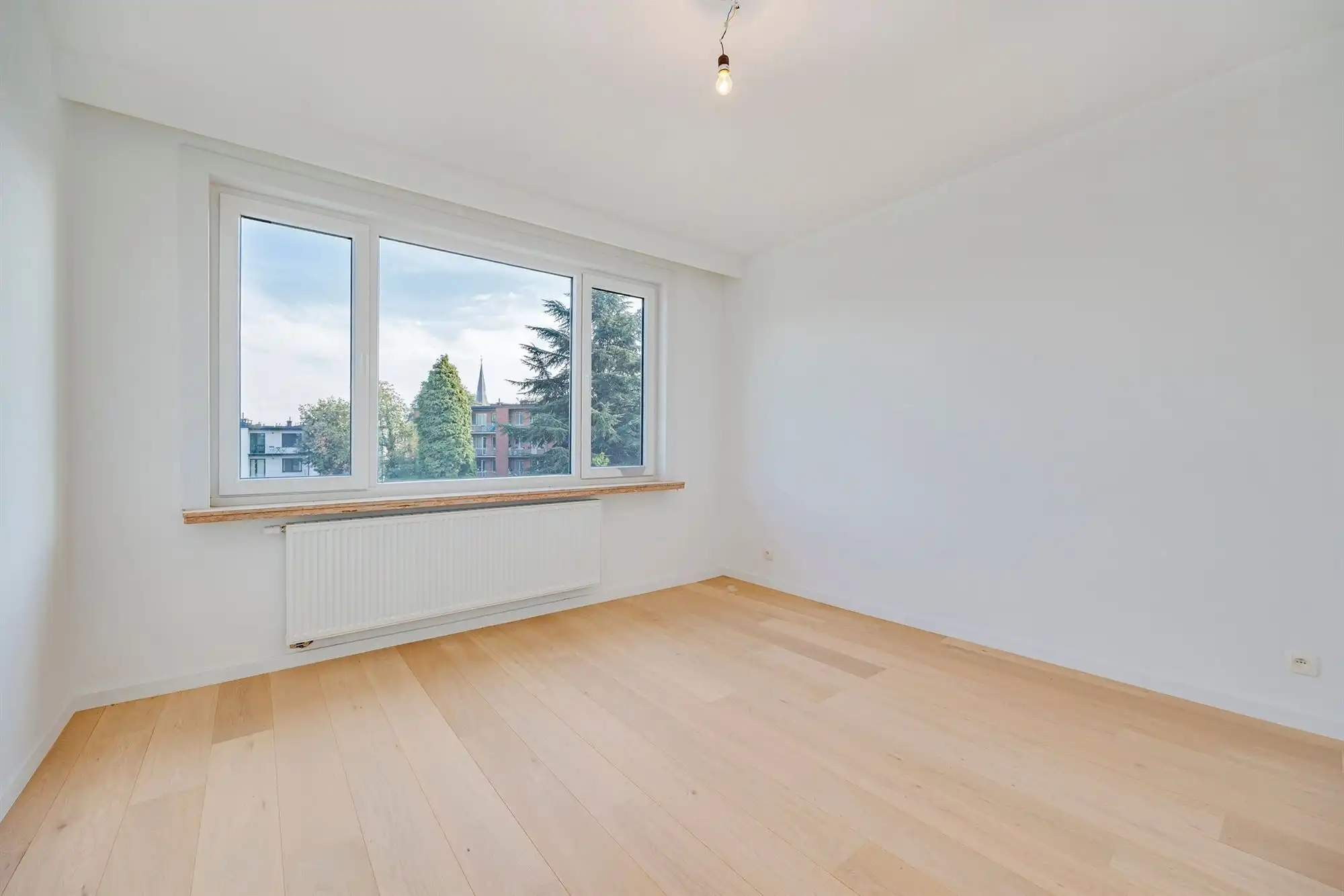 Instapklaar 2 slk appartement met terras te Mortsel foto 5