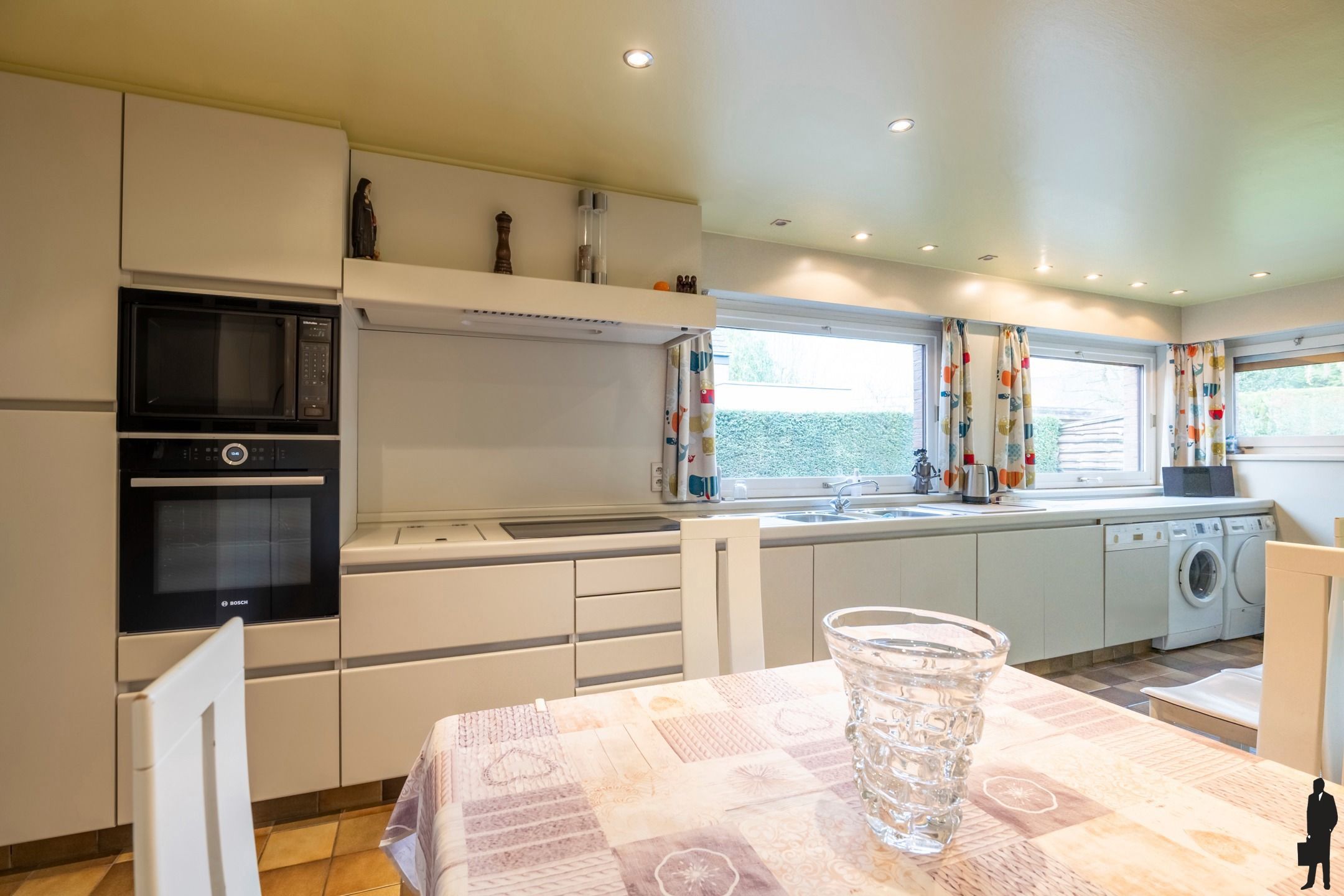 Riante woning met 4 slaapkamers en uitzonderlijke ligging foto 9