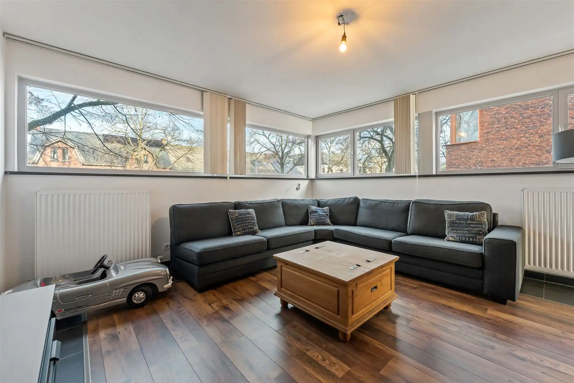 TOP-APPARTEMENT MET ZUIDTERRAS VAN 70M2 (!) AAN "BOULEVARD" foto {{pictureIndex}}