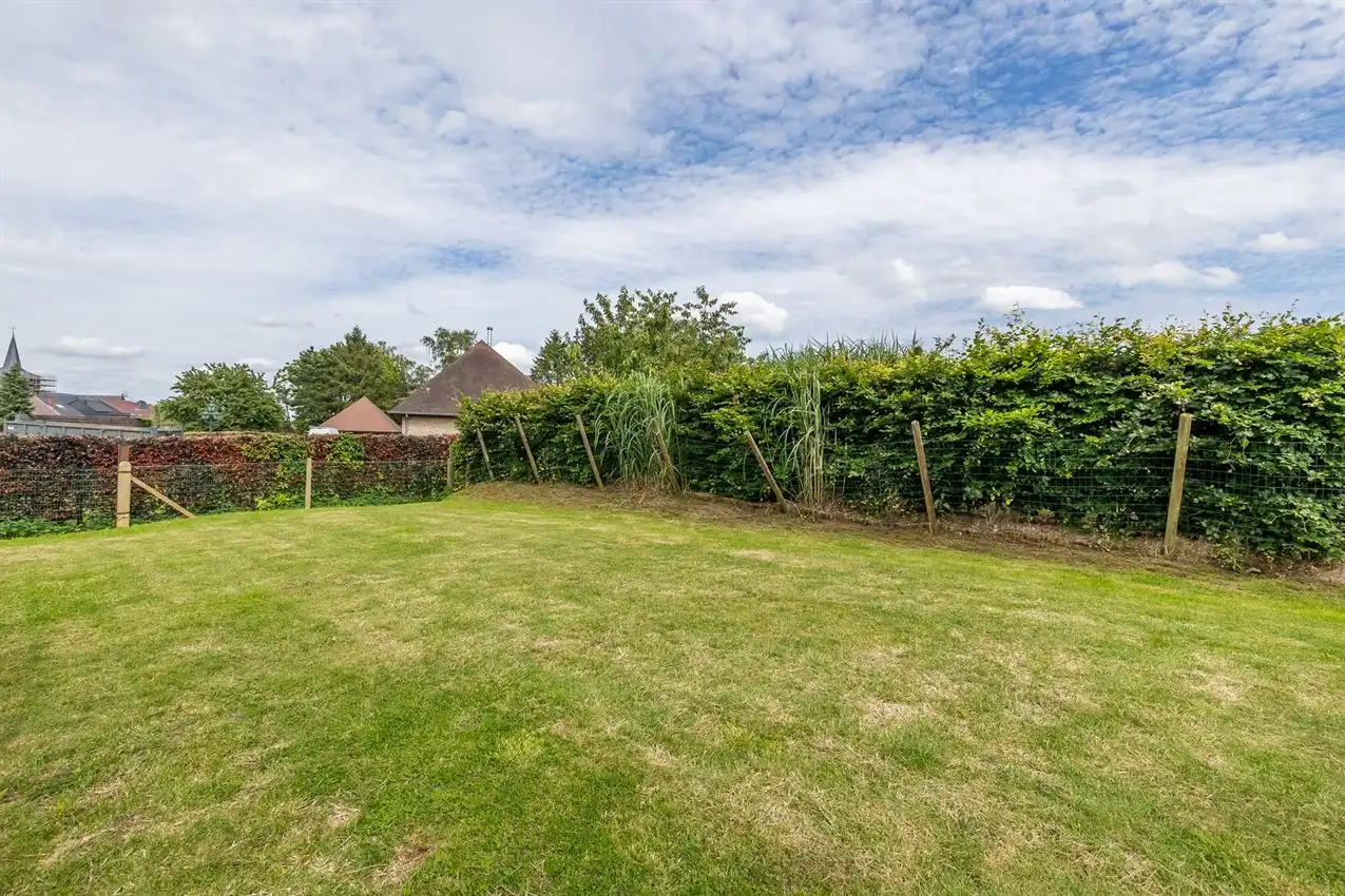 Mooie, ruime villawoning met leuke tuin op rustige locatie foto 5