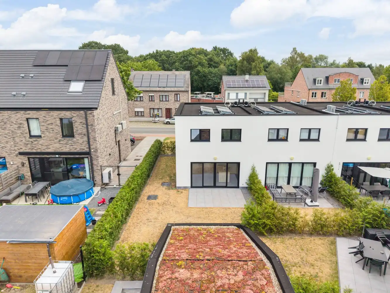 Volledig afgewerkte woning met 3 slaapkamers, tuin en 2 ondergrondse parkeerplaatsen foto 34