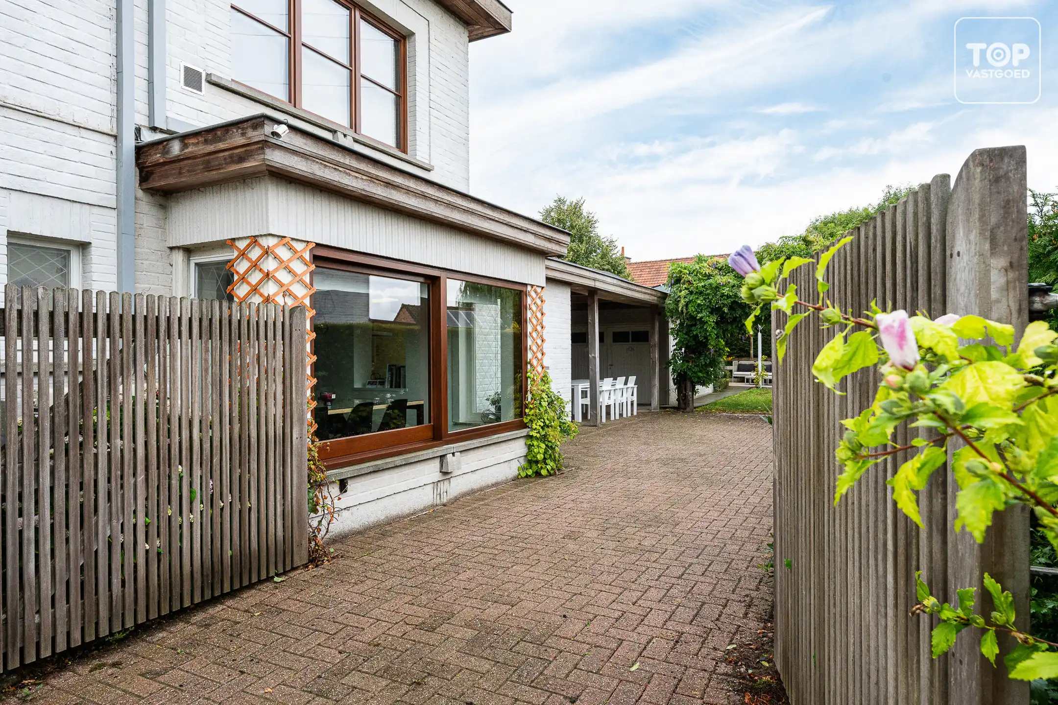 Instapklare woning met 4 slaapkamers op toplocatie in Drongen foto 23