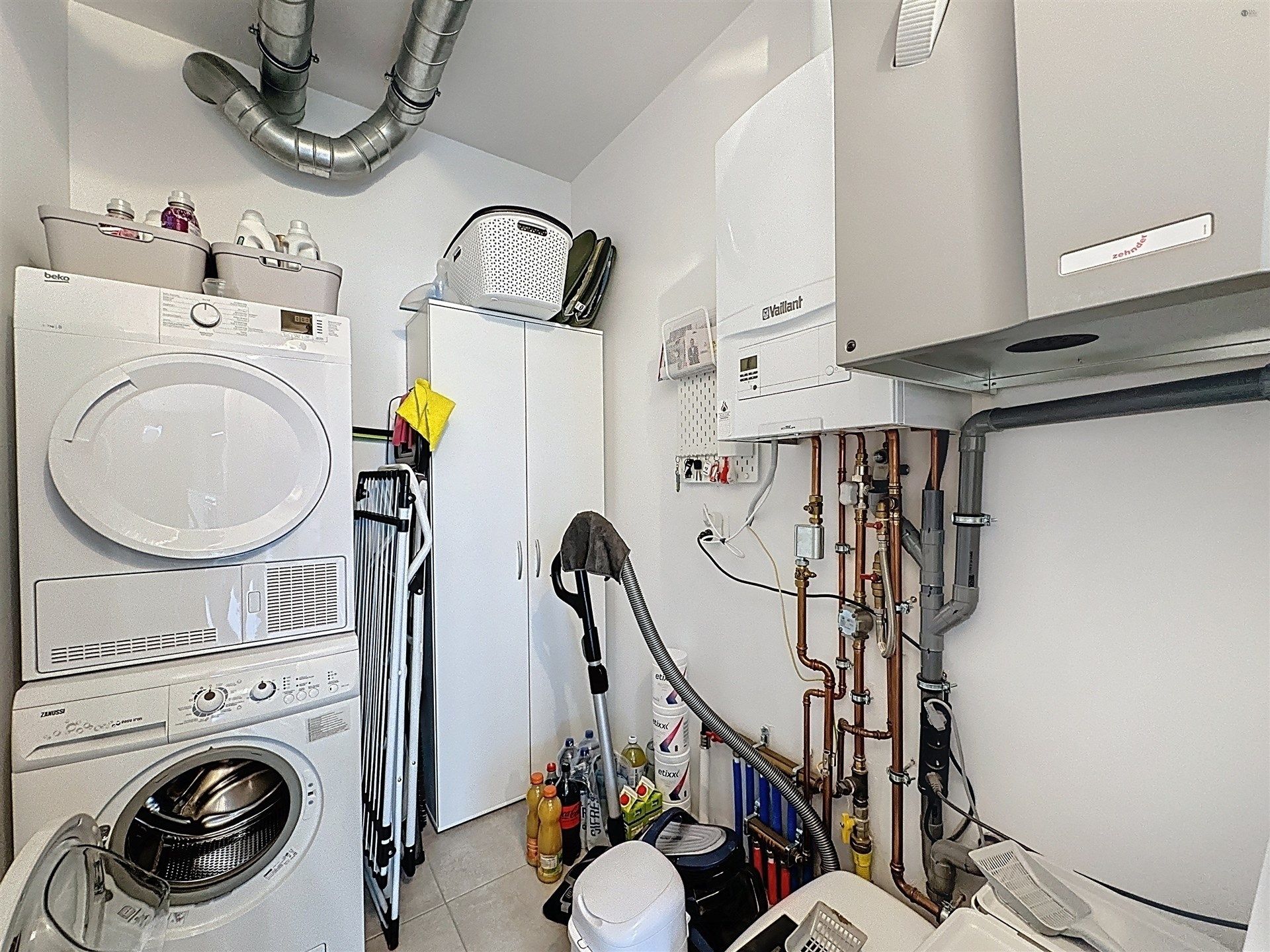 Recent en energiezuinig (A-label) appartement met groot overdekt terras, ondergrondse autostaanplaats en privatieve berging. foto 10