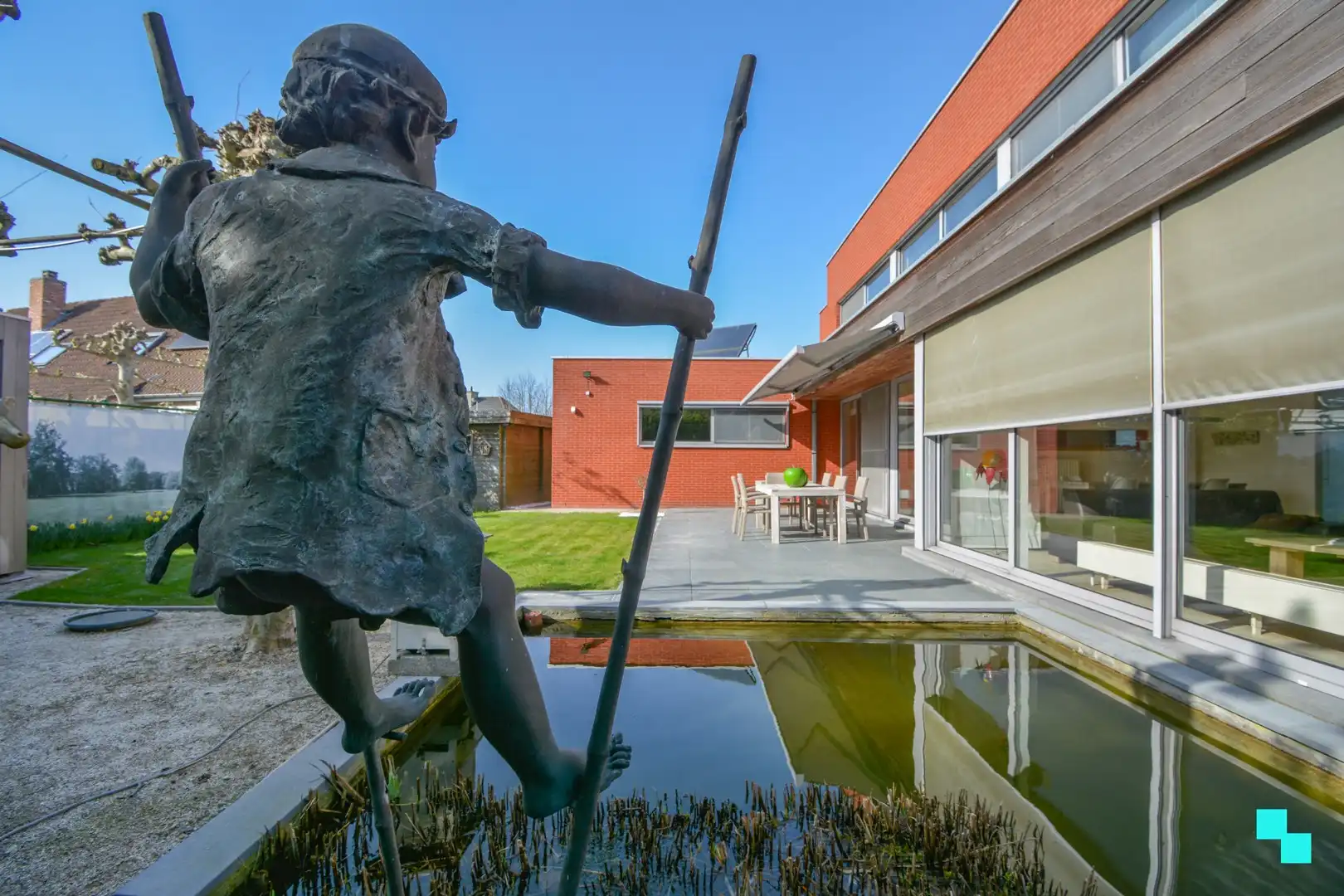 Bijzonder lichtrijke en verrassend ruime villa te Hooglede foto 29