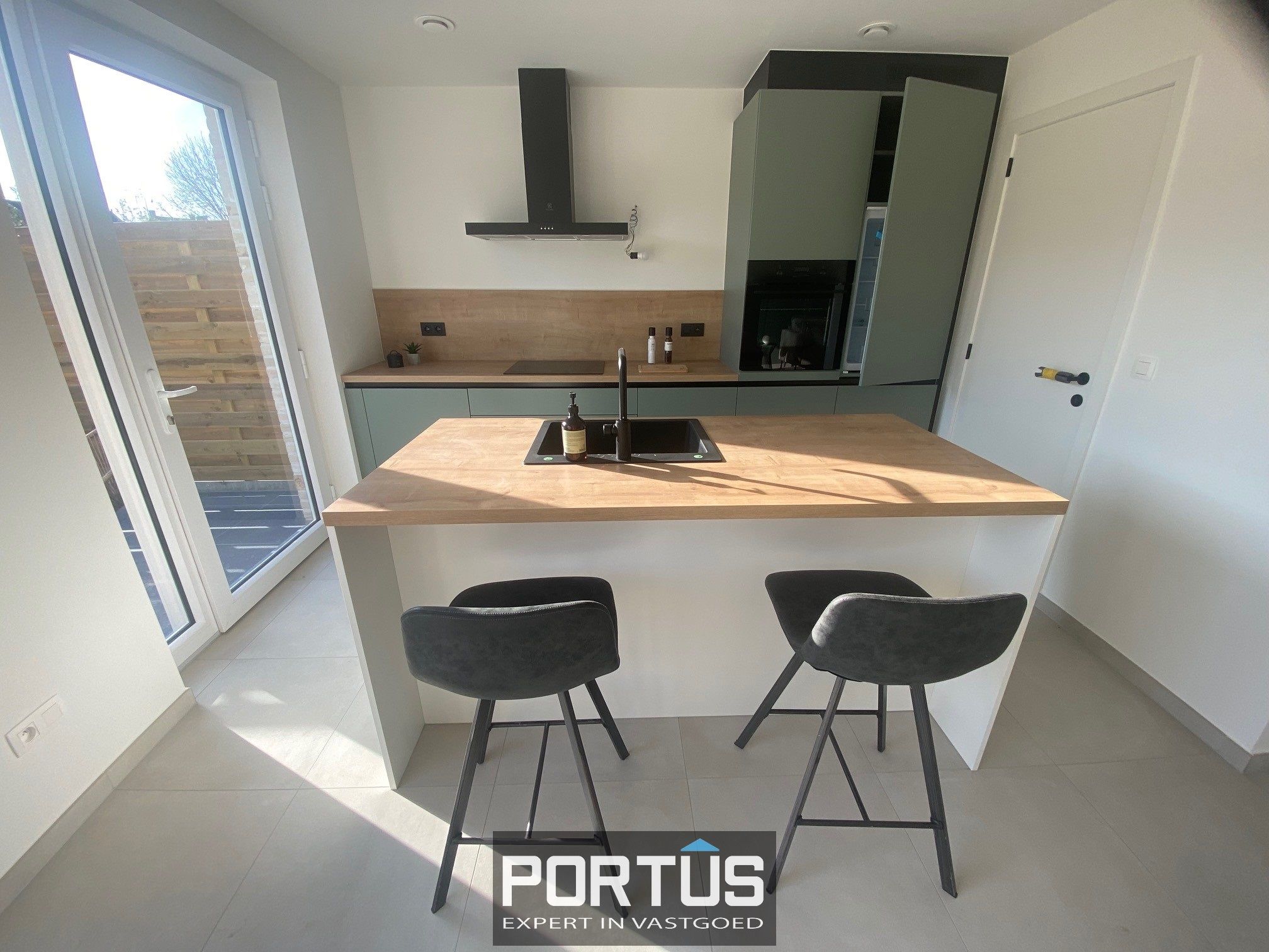 Energiezuinige nieuwbouwwoning met 3 slaapkamers en carport te huur foto 11