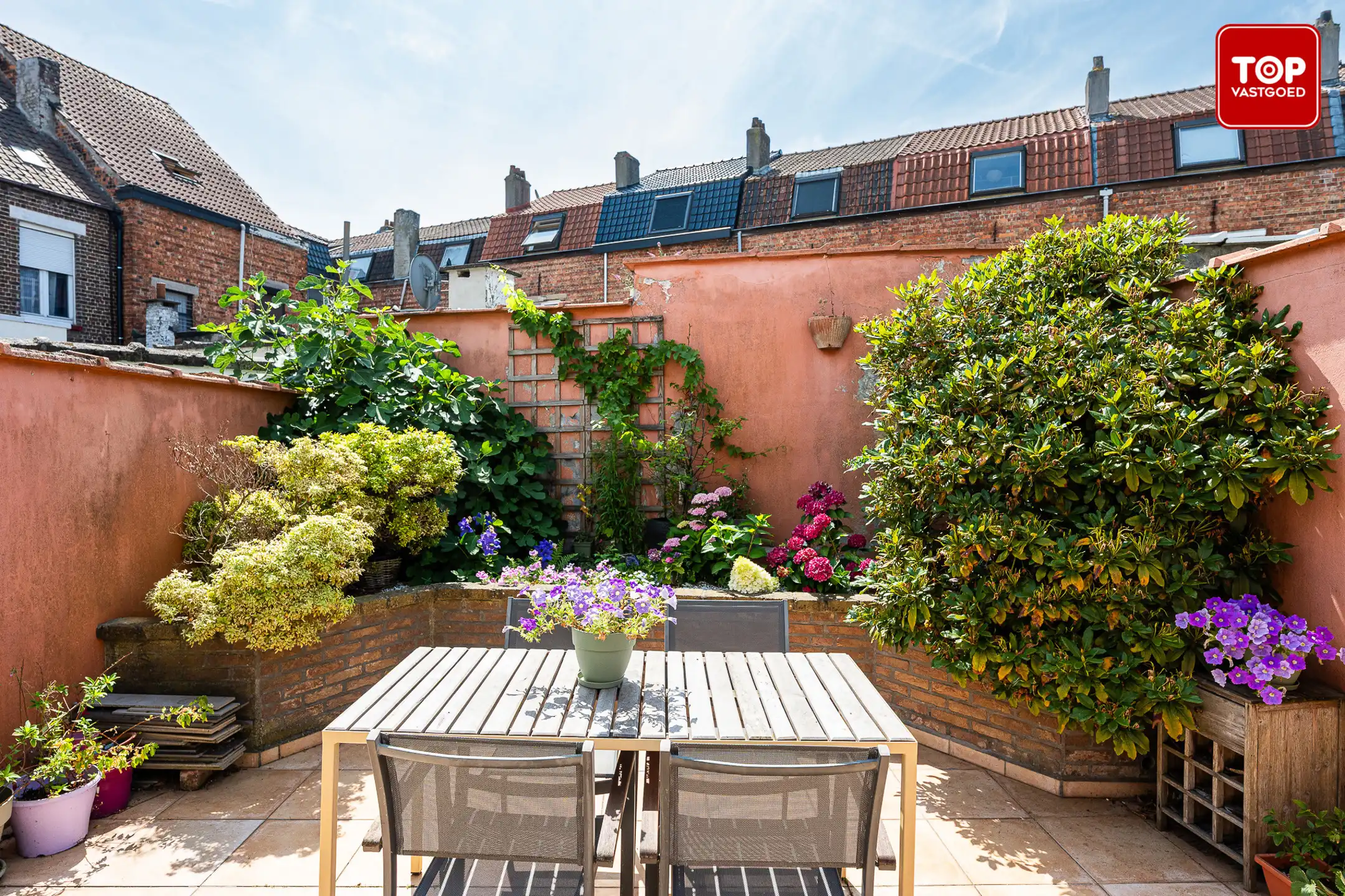 Instapklare woning met een zonnige, zuidwestgerichte tuin op een centrale locatie. foto 17