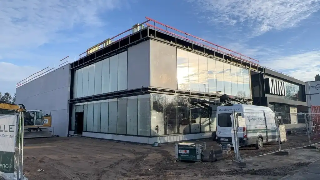 Nieuwbouw showroom met magazijn te huur langs N43 in Sint-Denijs-Westrem foto 12