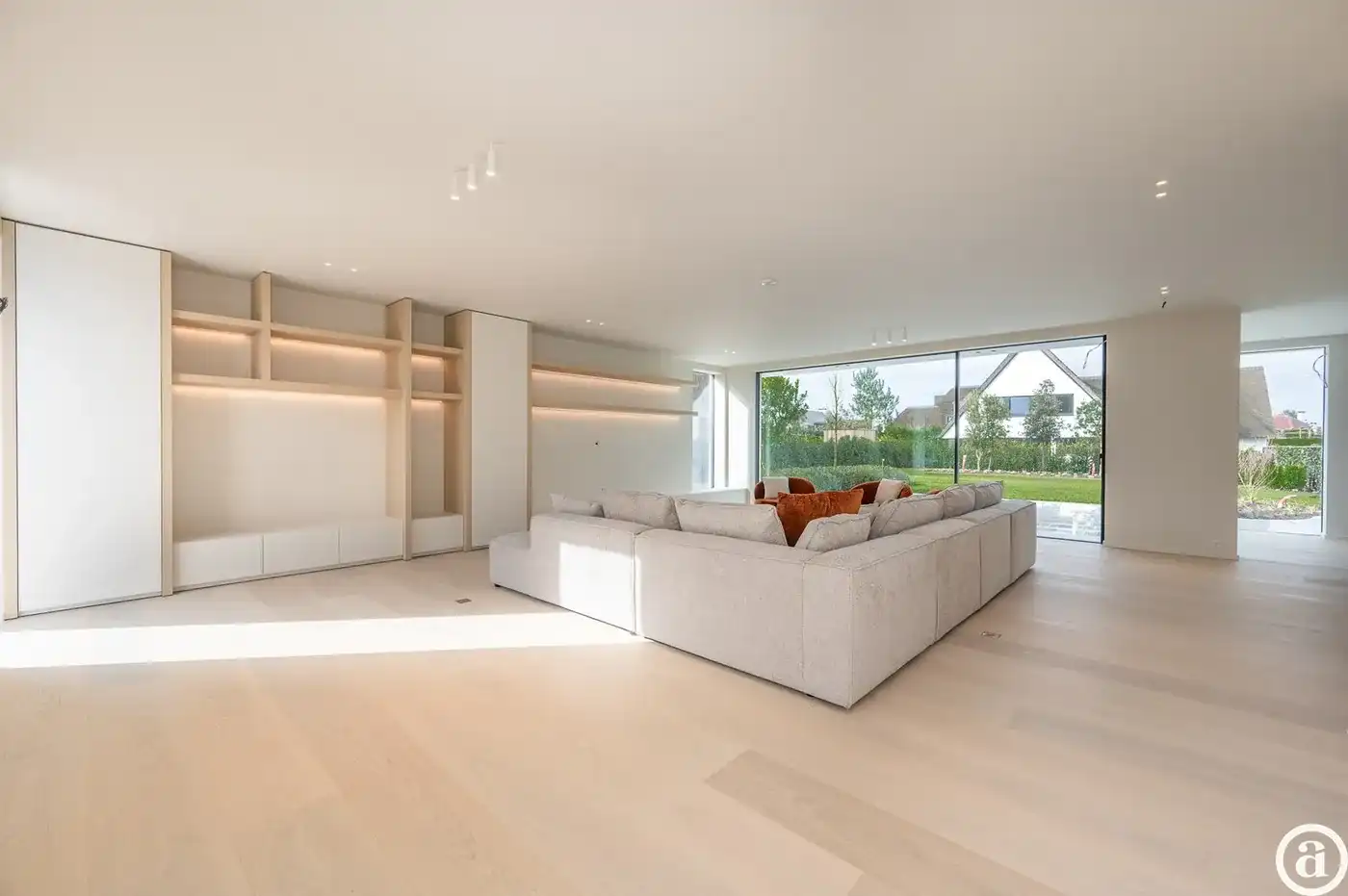 Luxueuze nieuwbouwvilla gelegen aan de rand van het Zoute. foto 9