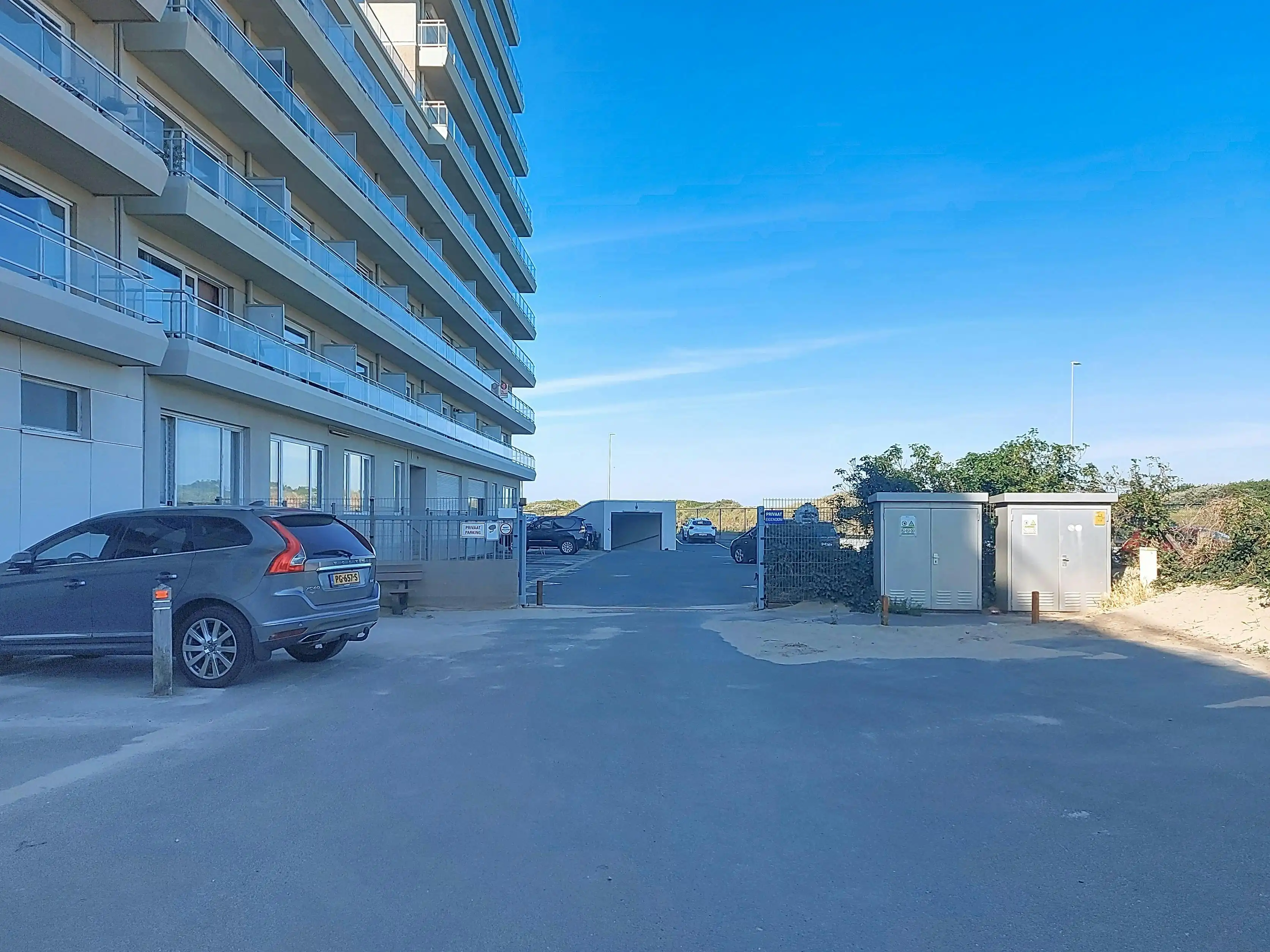 Ondergrondse parkeerplaats nabij de Zeedijk! foto 4