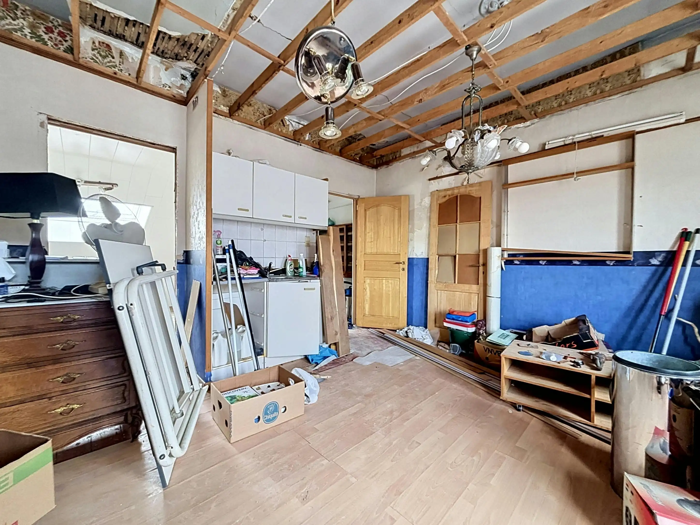Te renoveren huis (175m²) in Deurne met terras  foto 14