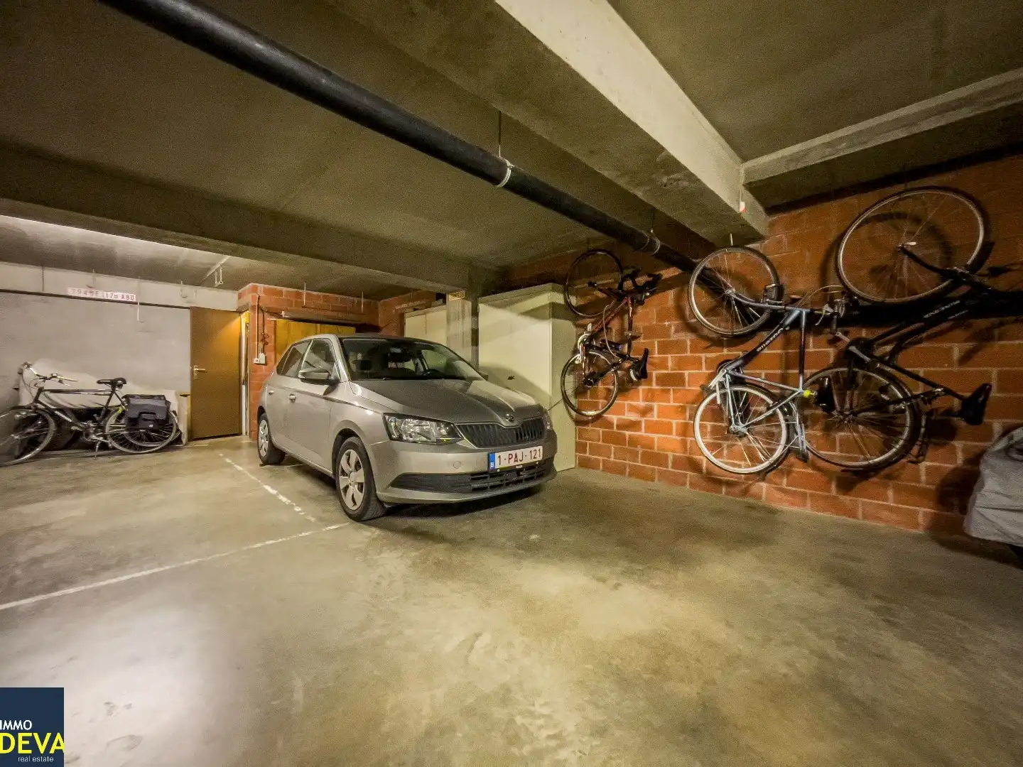 Zeer goed onderhouden zuidgericht appartement, centraal gelegen dichtbij het strand en de winkels. Parking mogelijk. foto 18